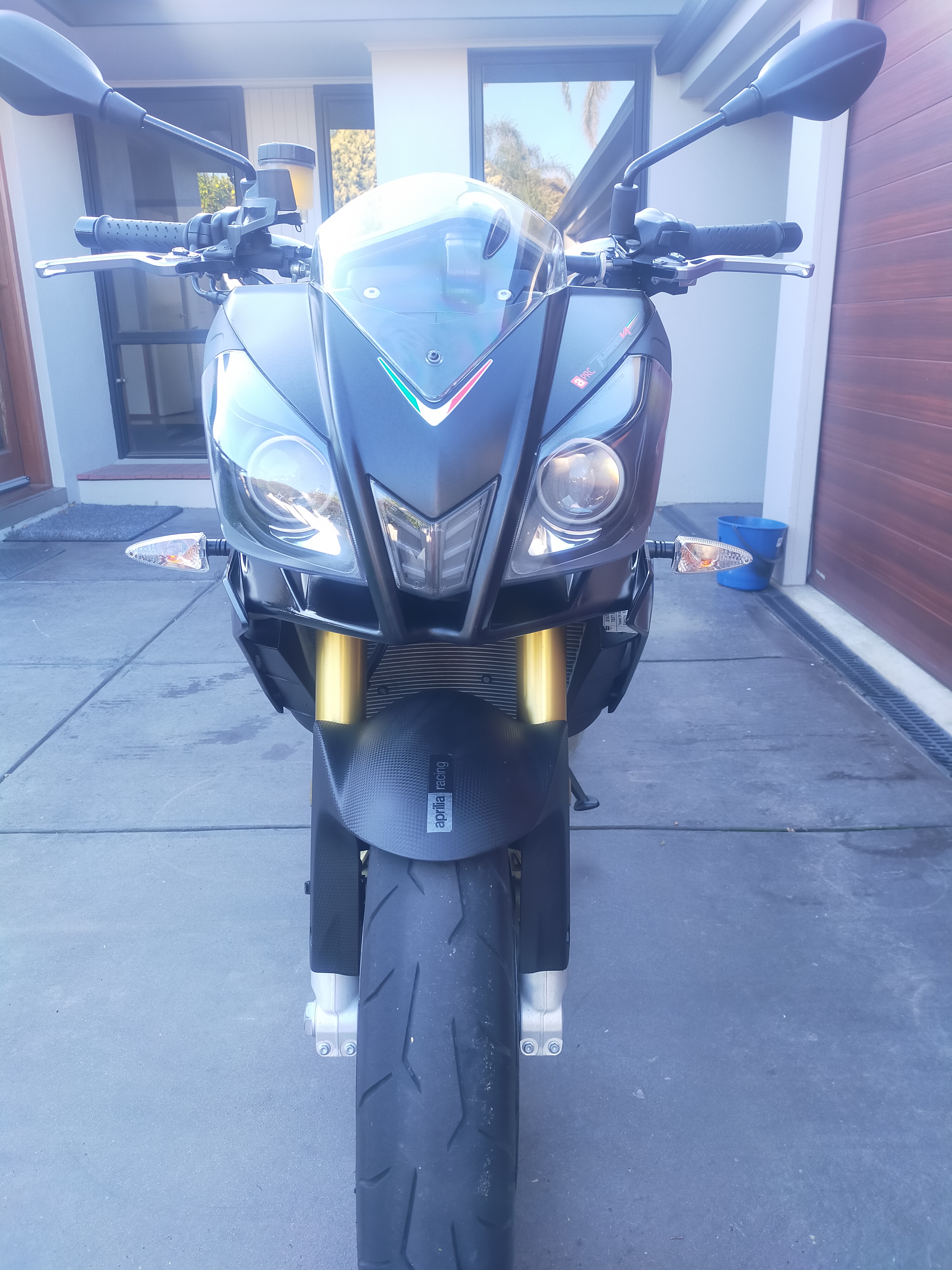 2015 APRILIA TUONO APRC ABS V4 R SPORTS