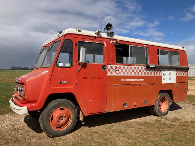 1960S INTERNATIONAL HARVESTER C1500 VAN
