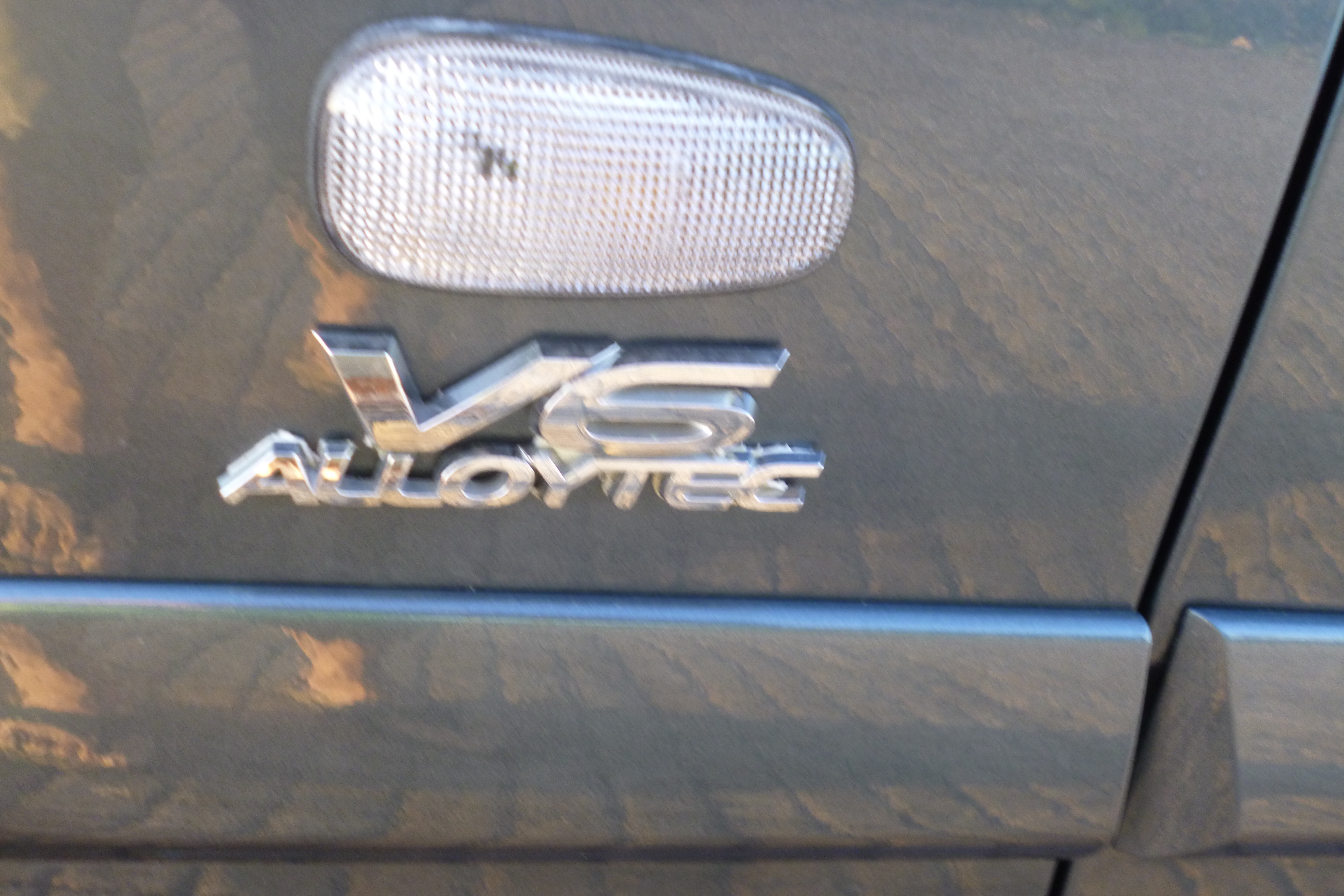2005 HOLDEN COMMODORE VZ ACCLAIM 4 SP AUTOMATIC 4D SEDAN