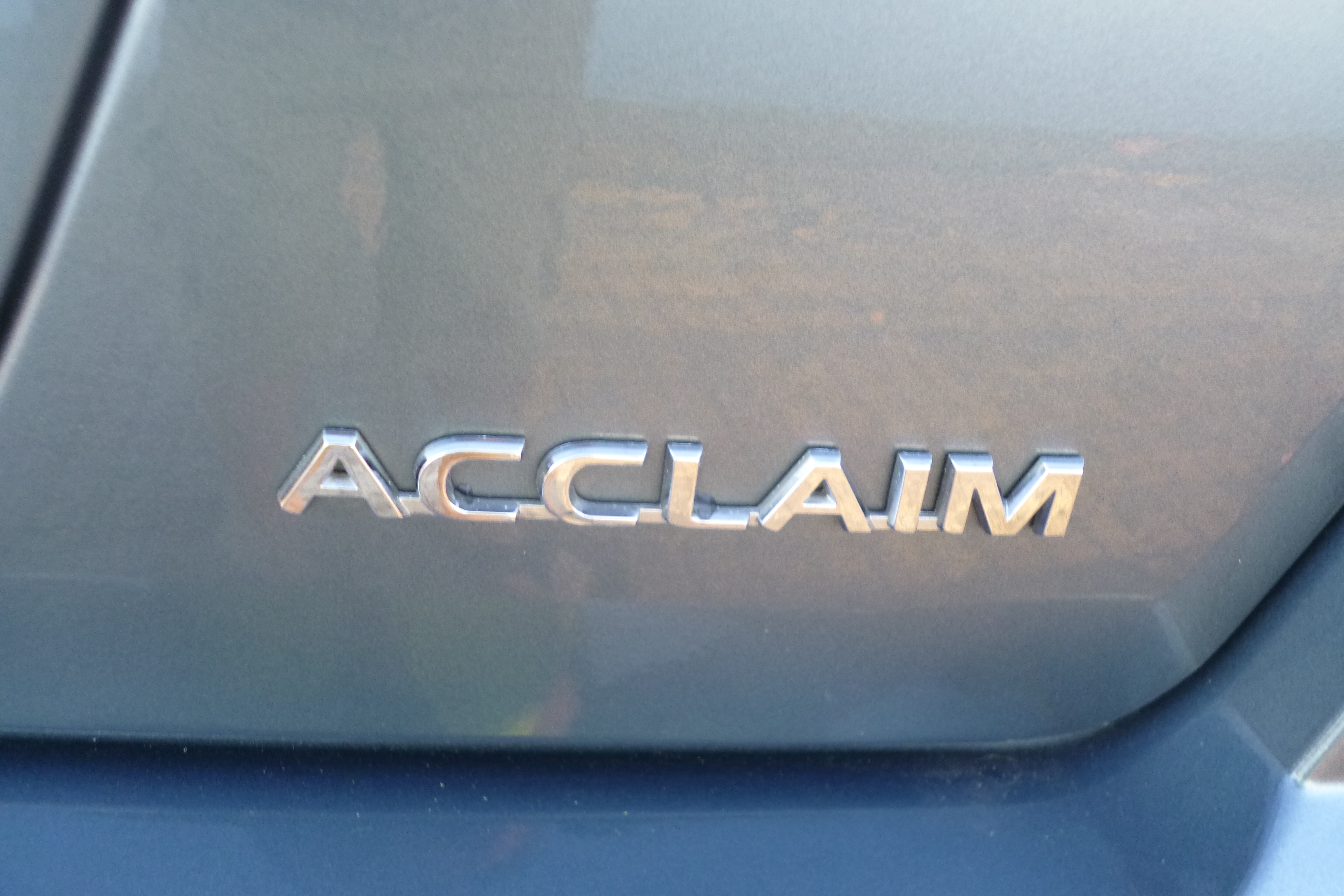 2005 HOLDEN COMMODORE VZ ACCLAIM 4 SP AUTOMATIC 4D SEDAN