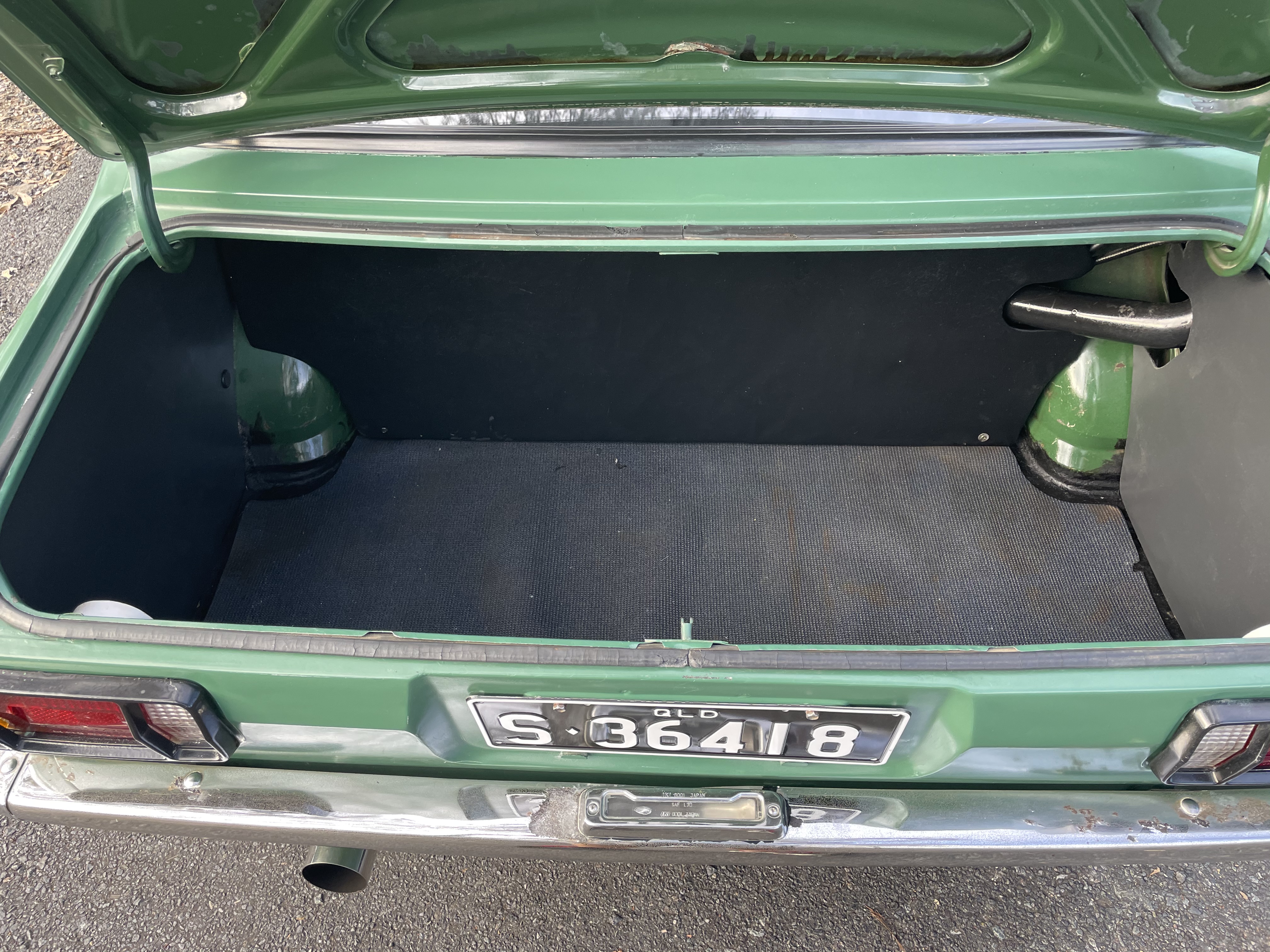 1971 DATSUN 1200 DELUXE 4 SP MANUAL 4D SEDAN