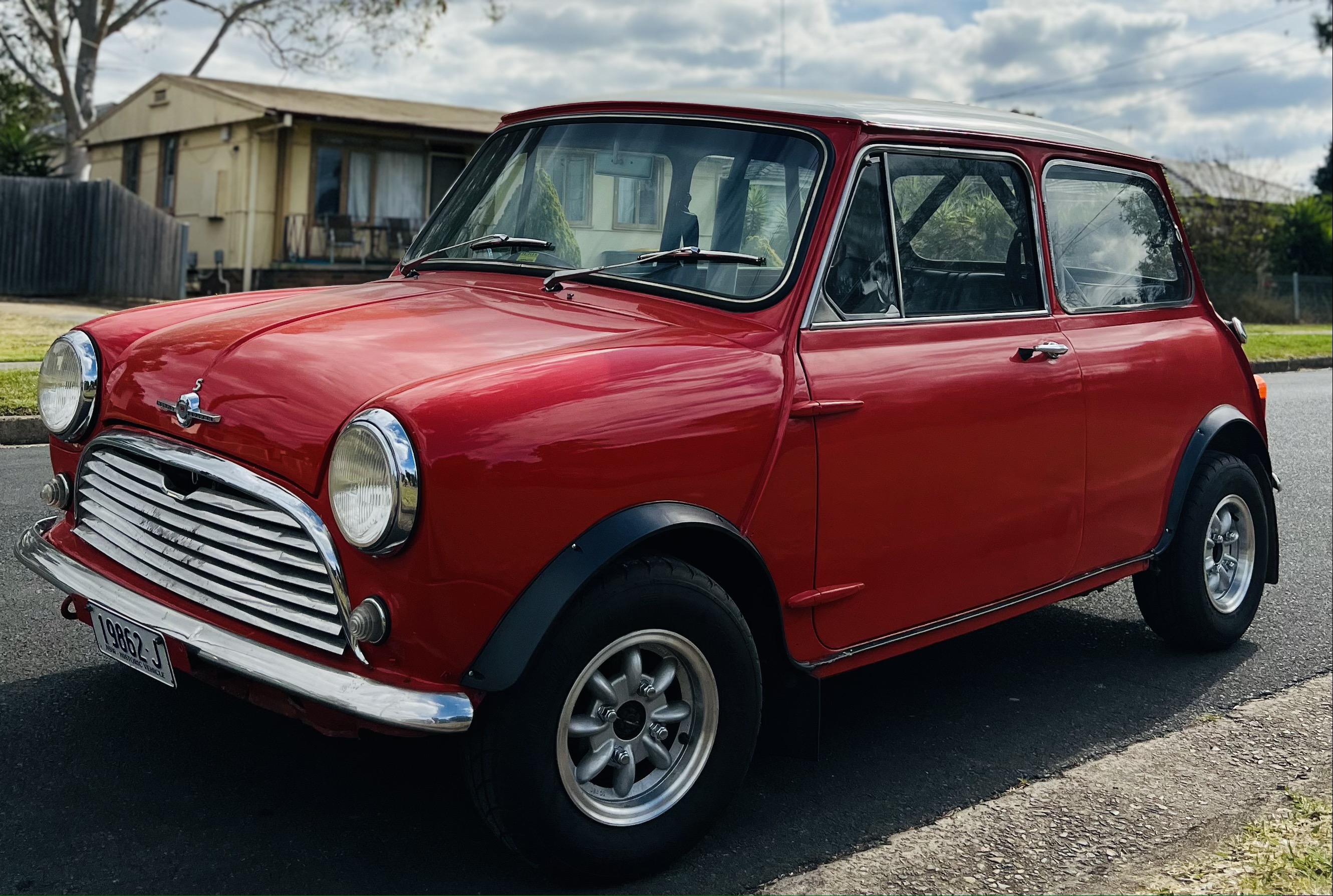1968 MORRIS MINI COOPER S SEDAN