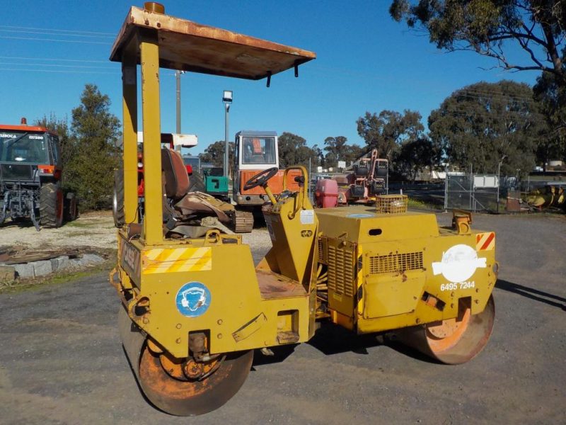 CASE VIBROMAX ROLLER