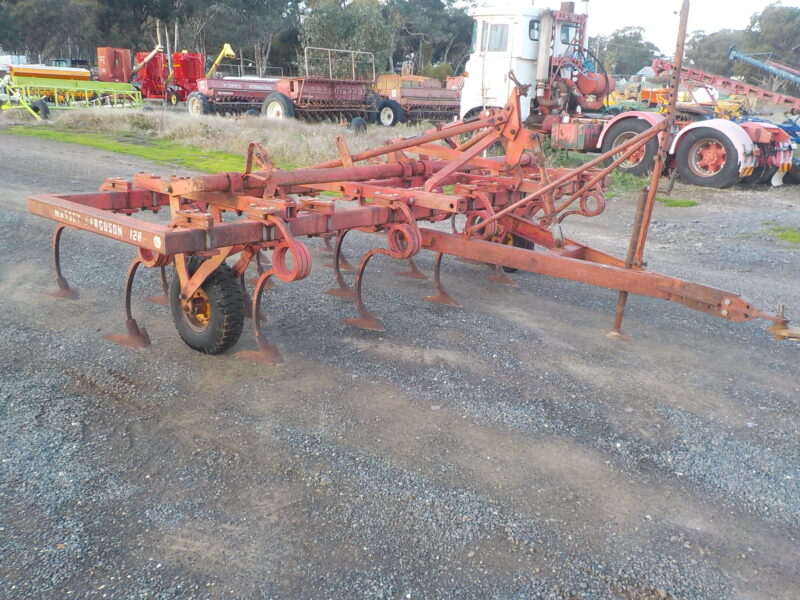 Massey Ferguson 21 Tyne 128 Scarifier