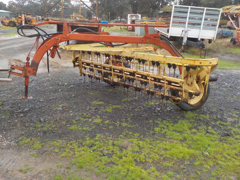 New Holland Hyd Hay Rake