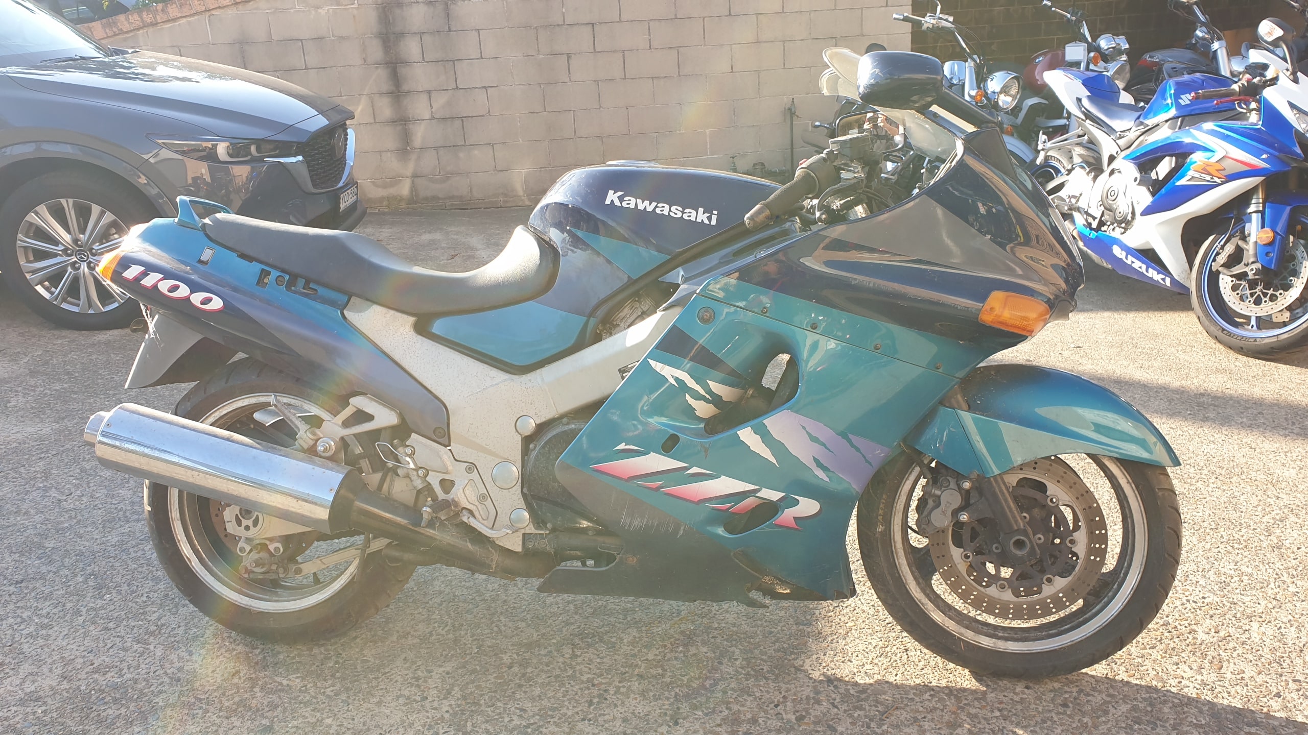 11/1993 Kawasaki ZZR1100 Road