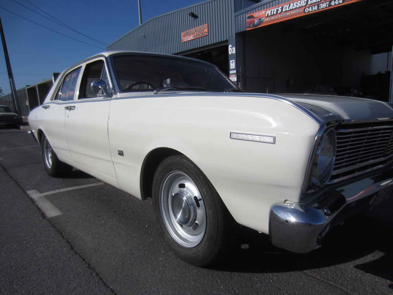 1968 FORD FALCON XT 500 AUTOMATIC SEDAN