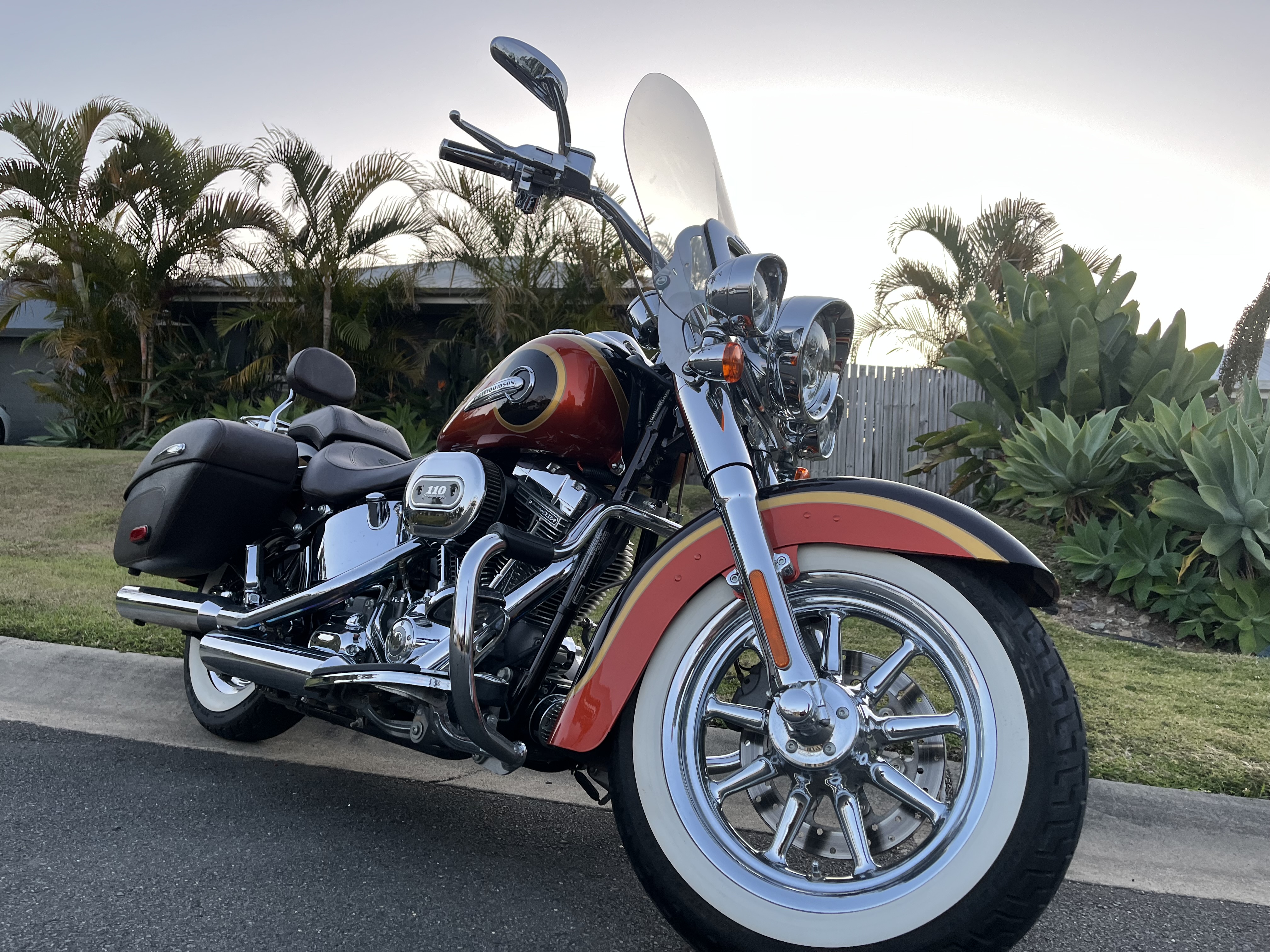 2014 HARLEY-DAVIDSON CVO SOFTAIL HERITAGE DELUXE CRUISER