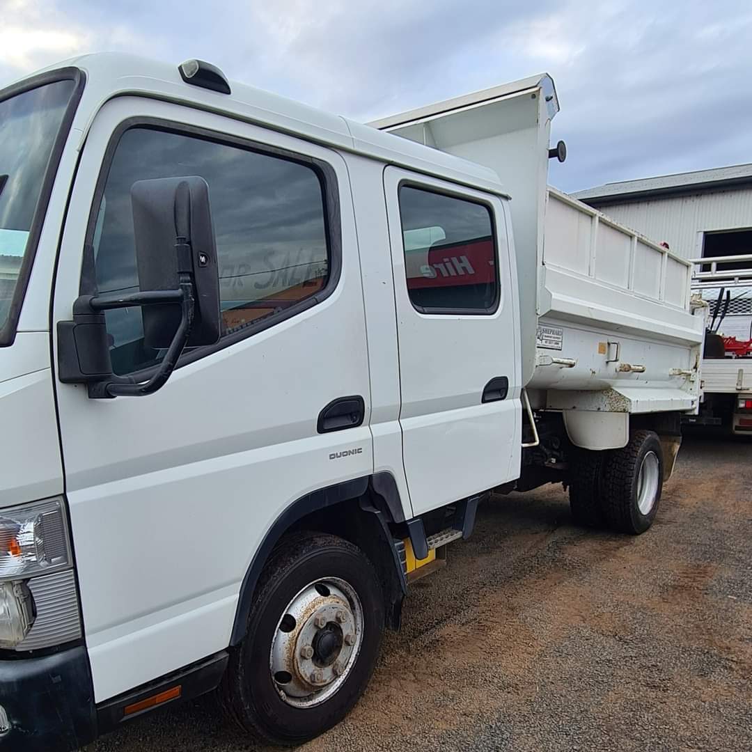 2012 FUSO CANTER 815 DUAL CAB TIPPER 