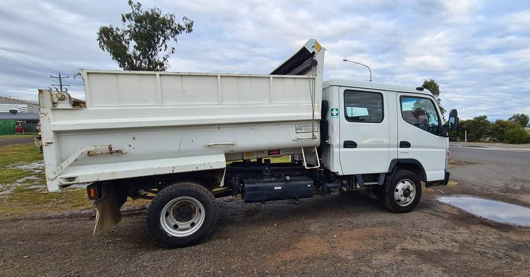 2012 FUSO CANTER 815 DUAL CAB TIPPER 