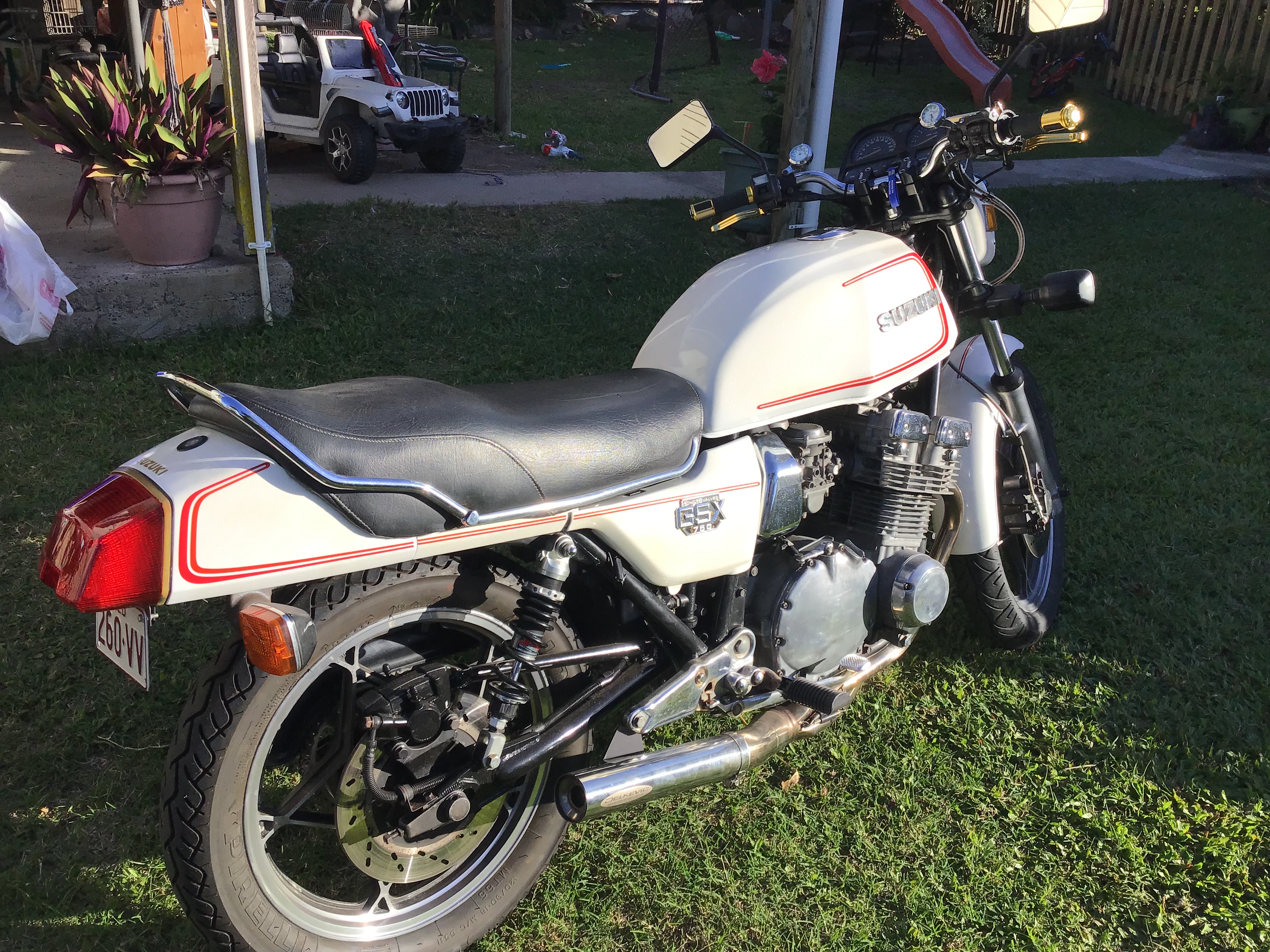 1981 SUZUKI GSX750E ROAD