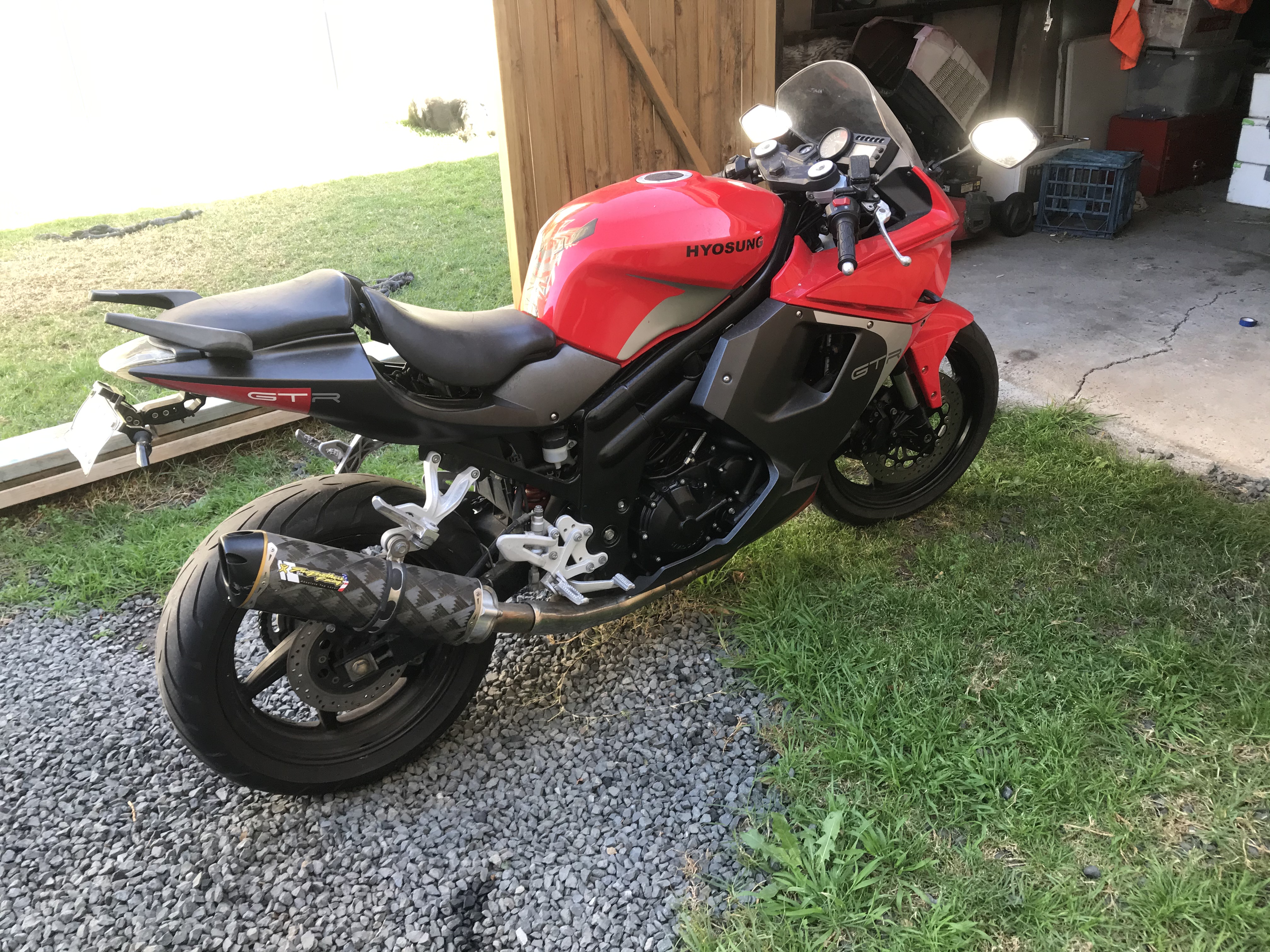 2015 HYOSUNG GT650R ROAD