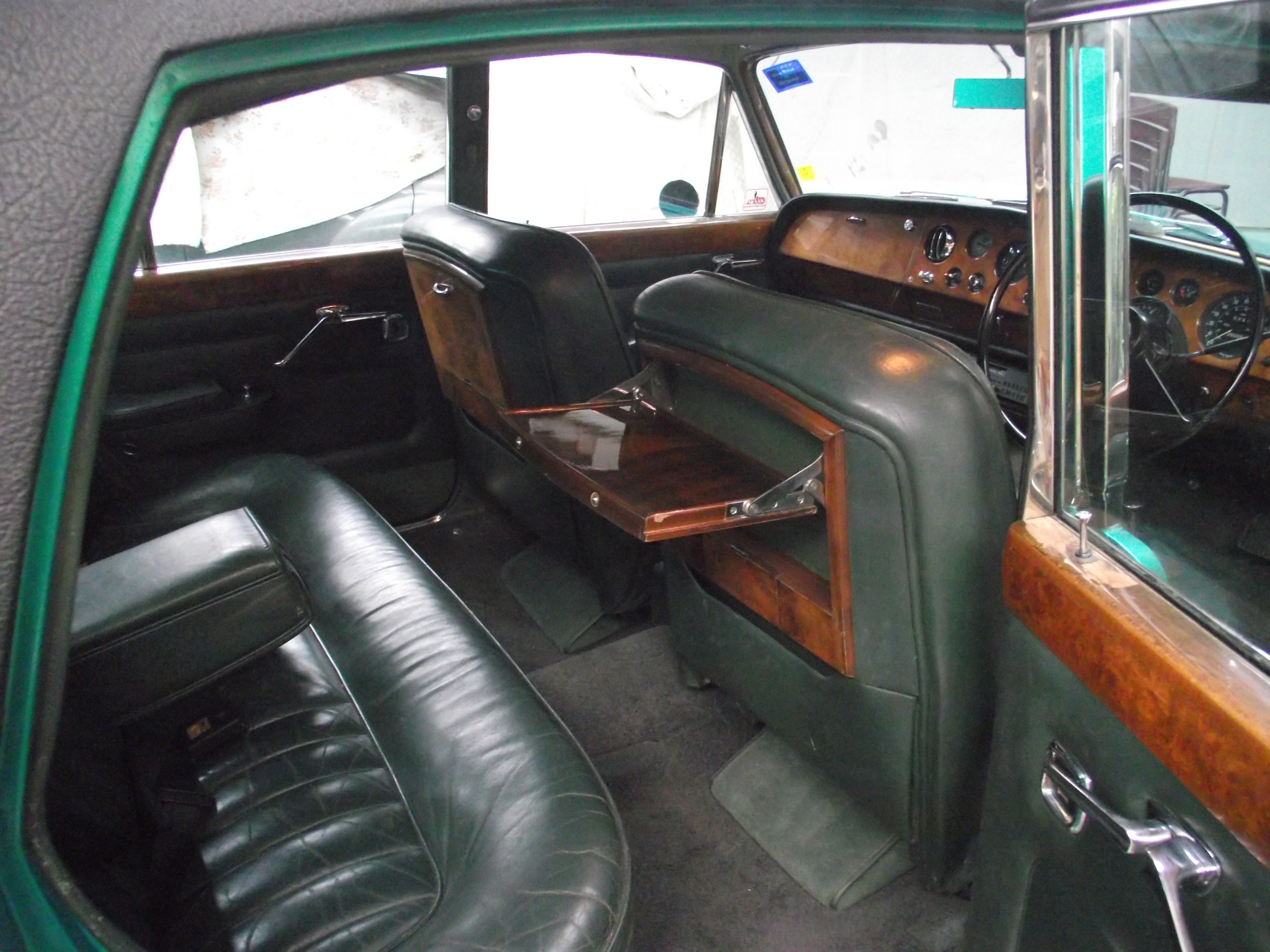 1967 ROLLS-ROYCE SILVER SHADOW 4D SEDAN