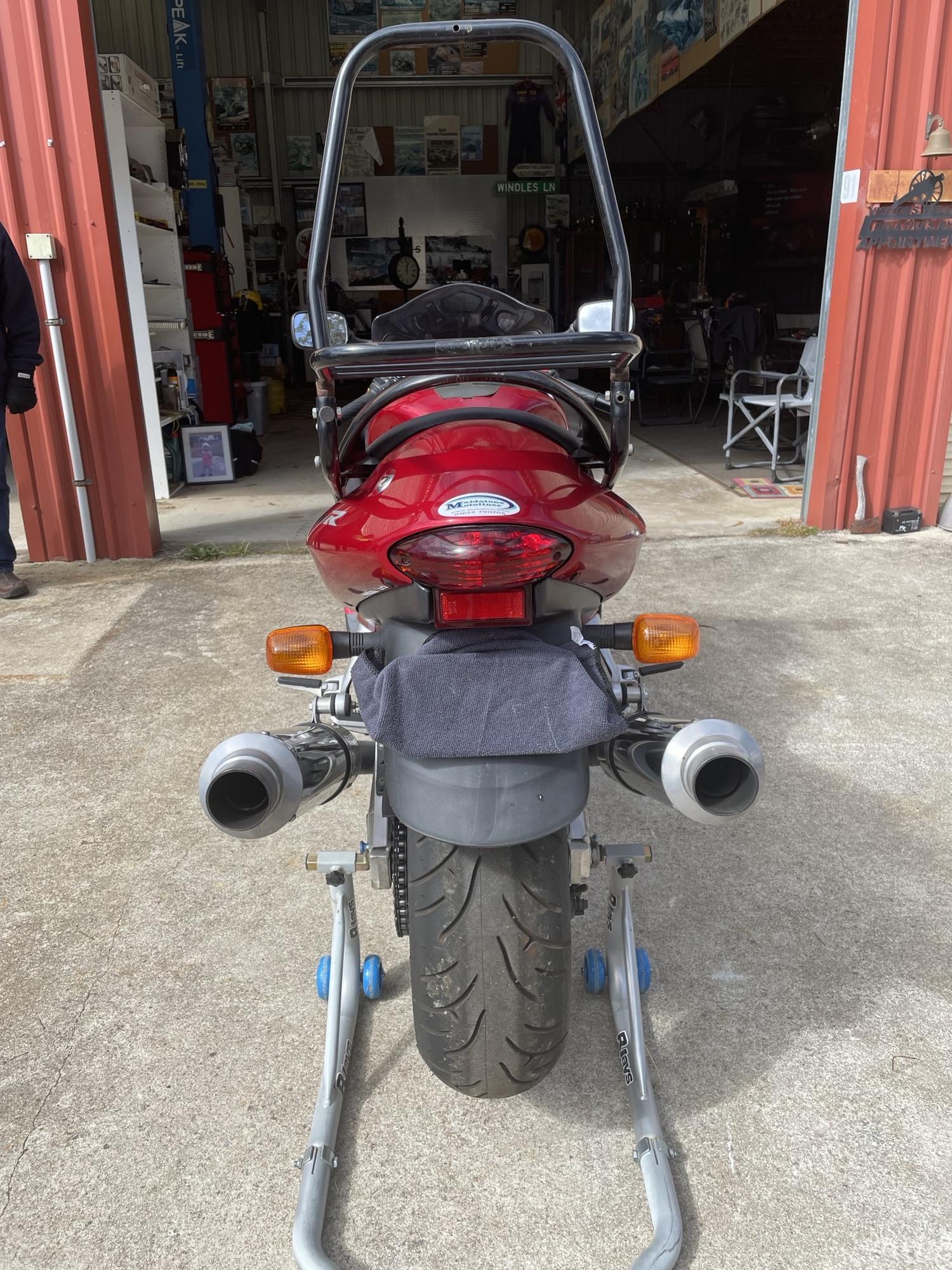 1999 SUZUKI GSX1300R (HAYABUSA) ROAD