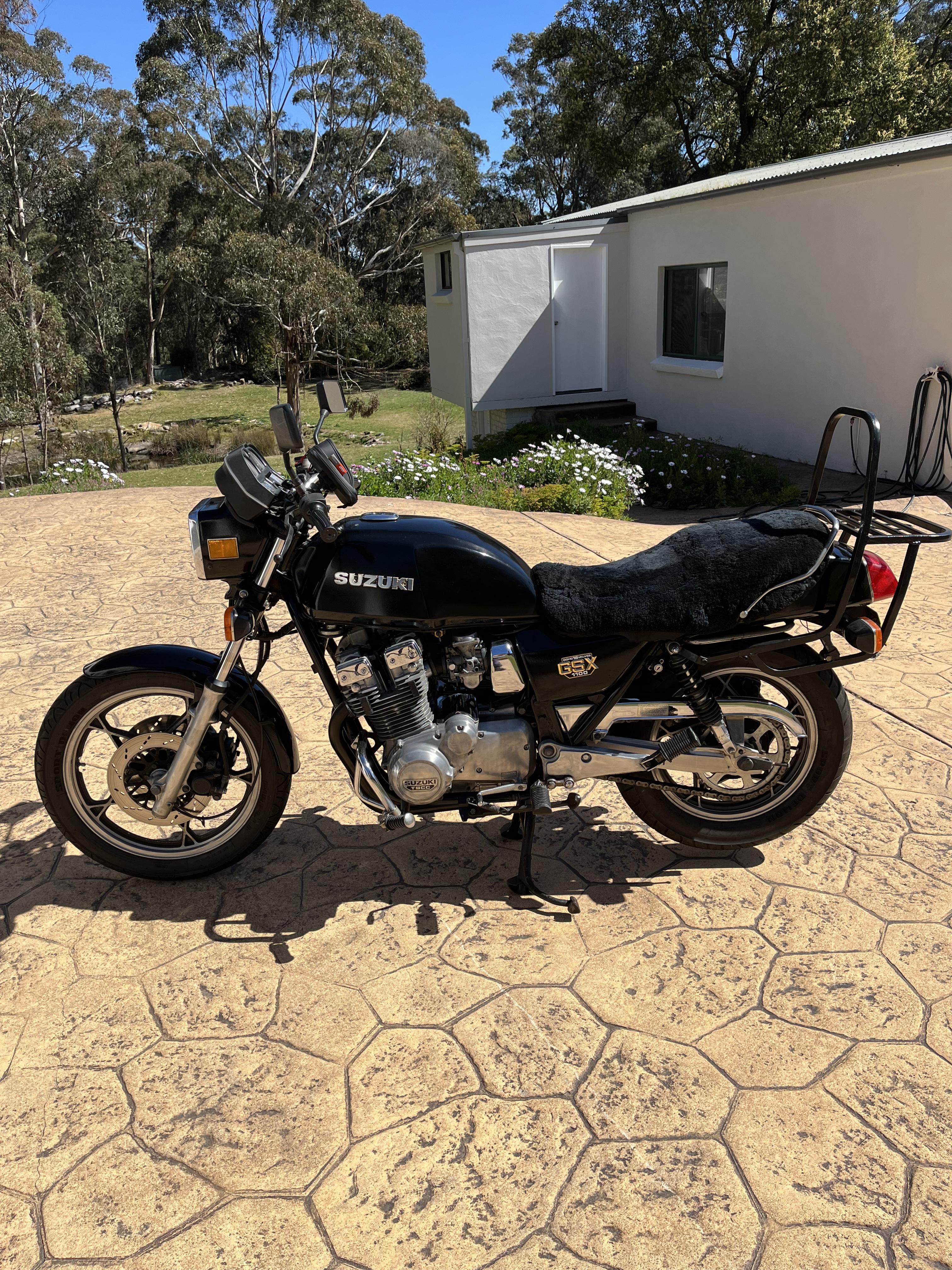 1980 SUZUKI GSX1100E ROAD