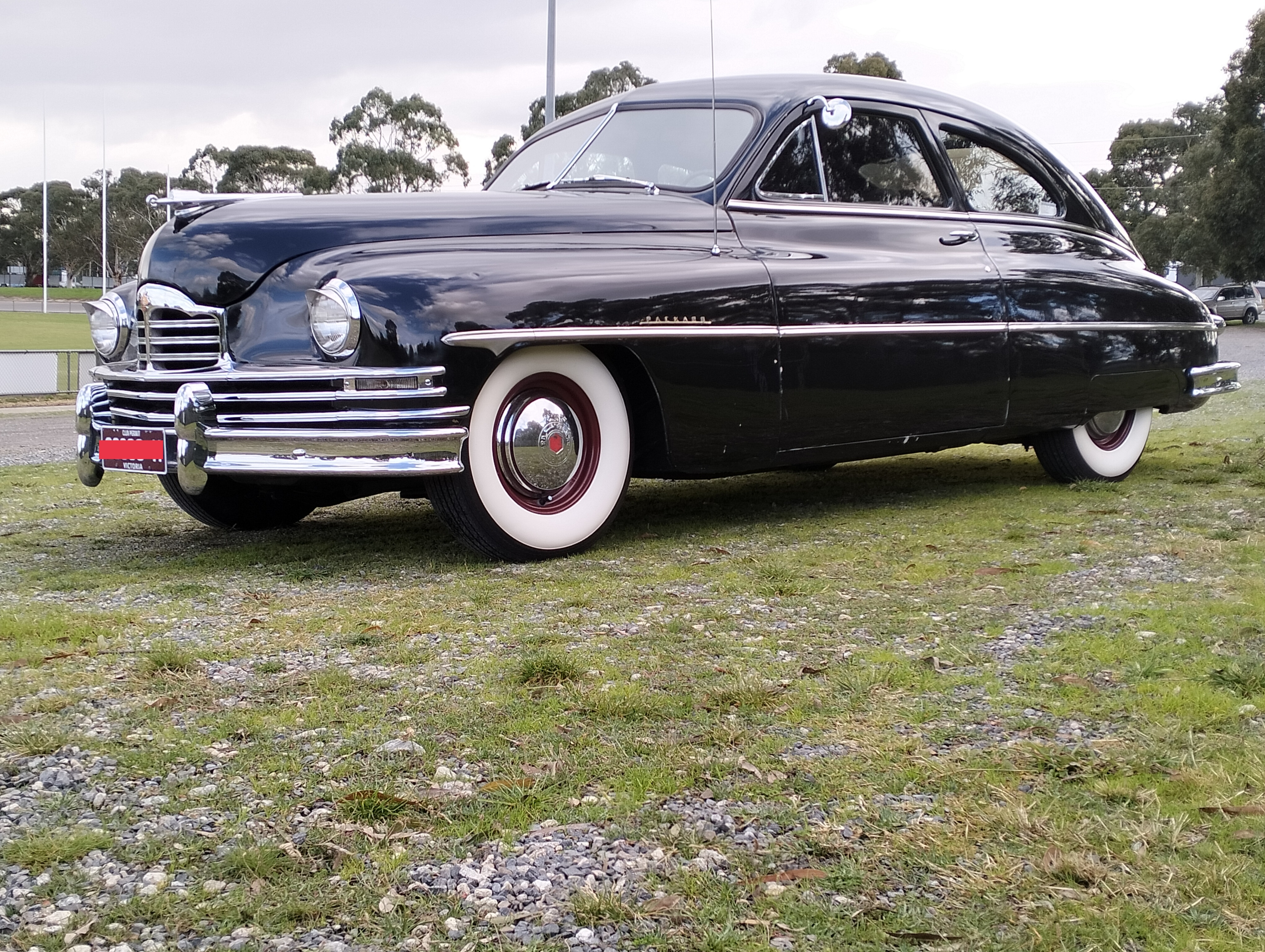 1949 PACKARD DELUXE 8 SEDAN