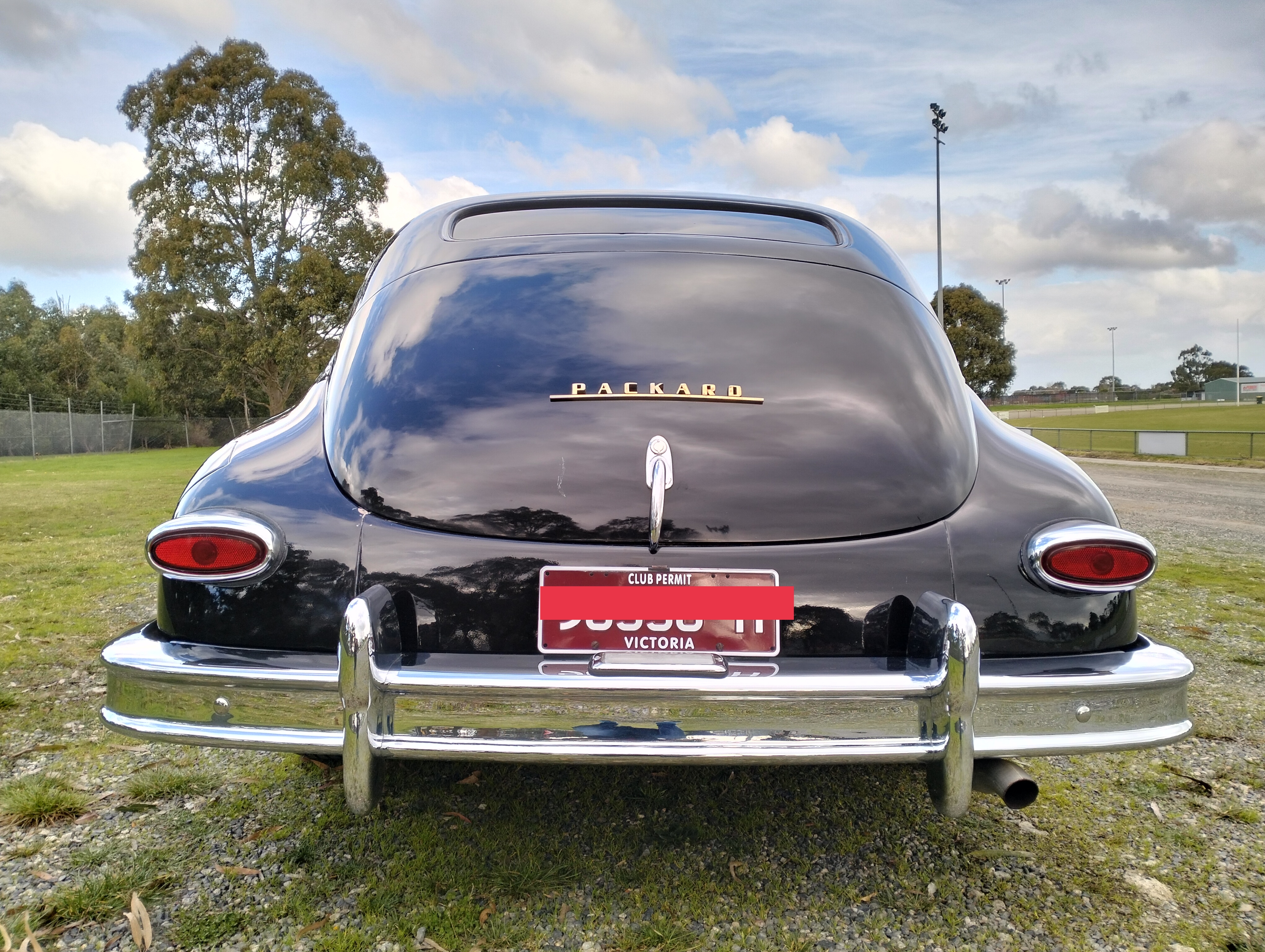 1949 PACKARD DELUXE 8 SEDAN