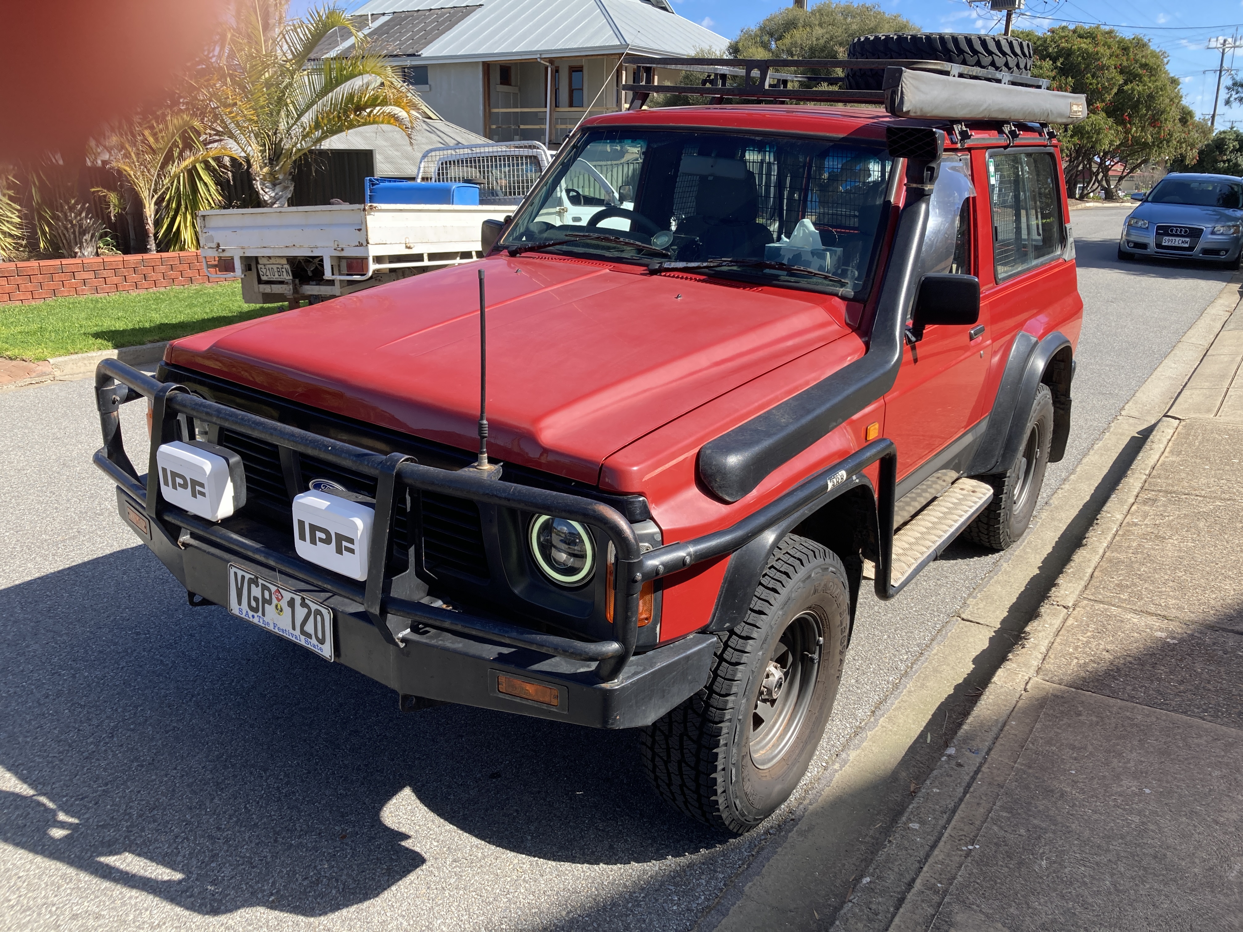 1992 FORD MAVERICK GQ XLT HARDTOP