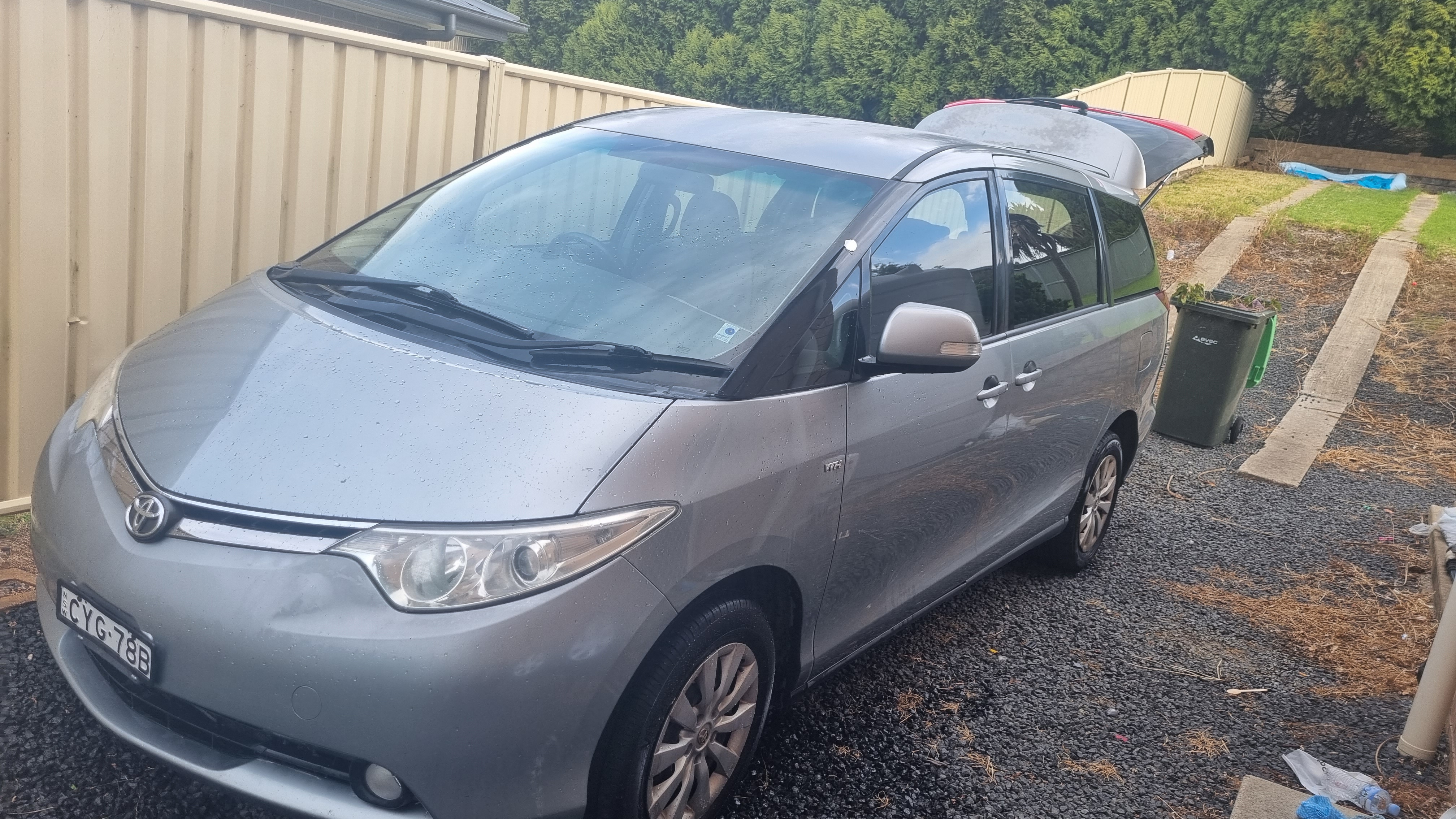 2007 TOYOTA TARAGO WAGON