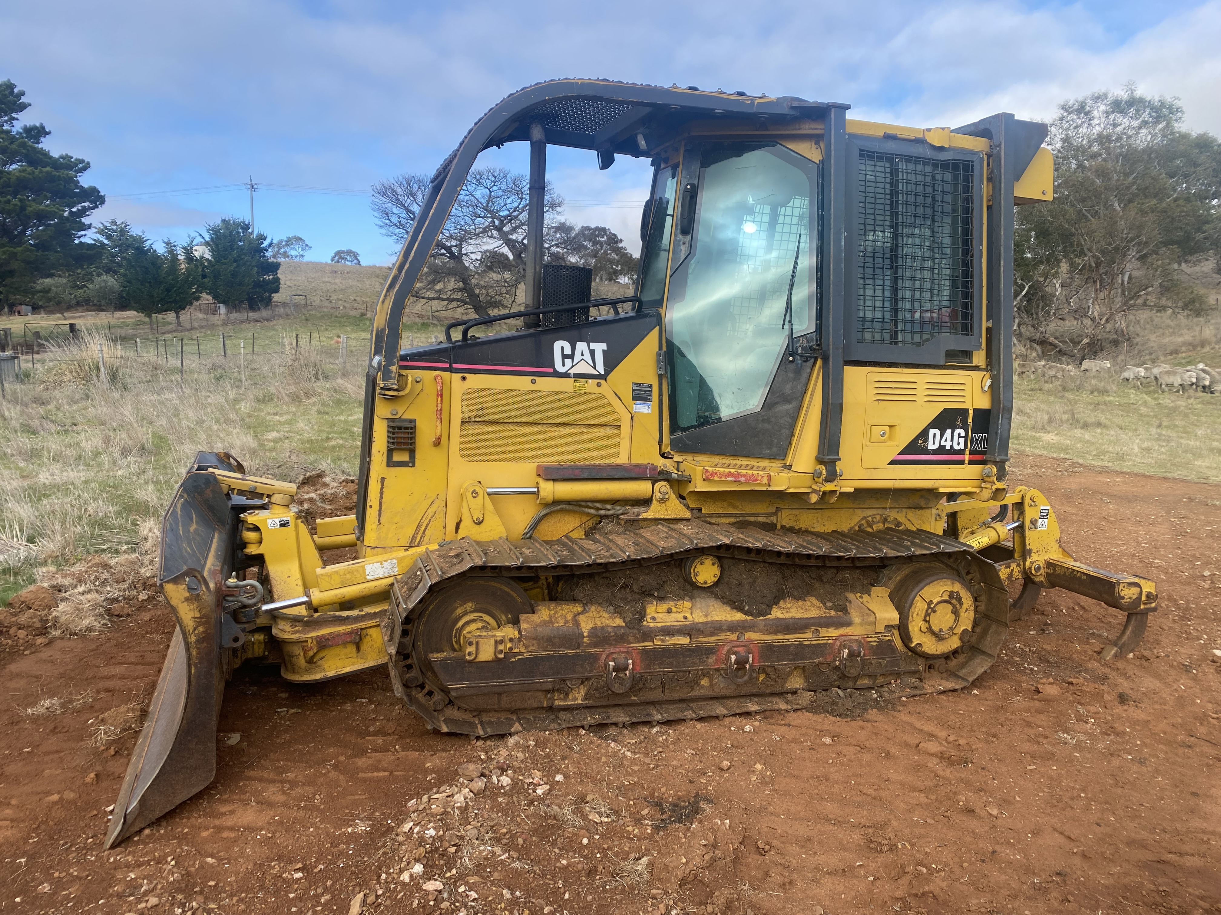 2005 CAT D4G BULLDOZER