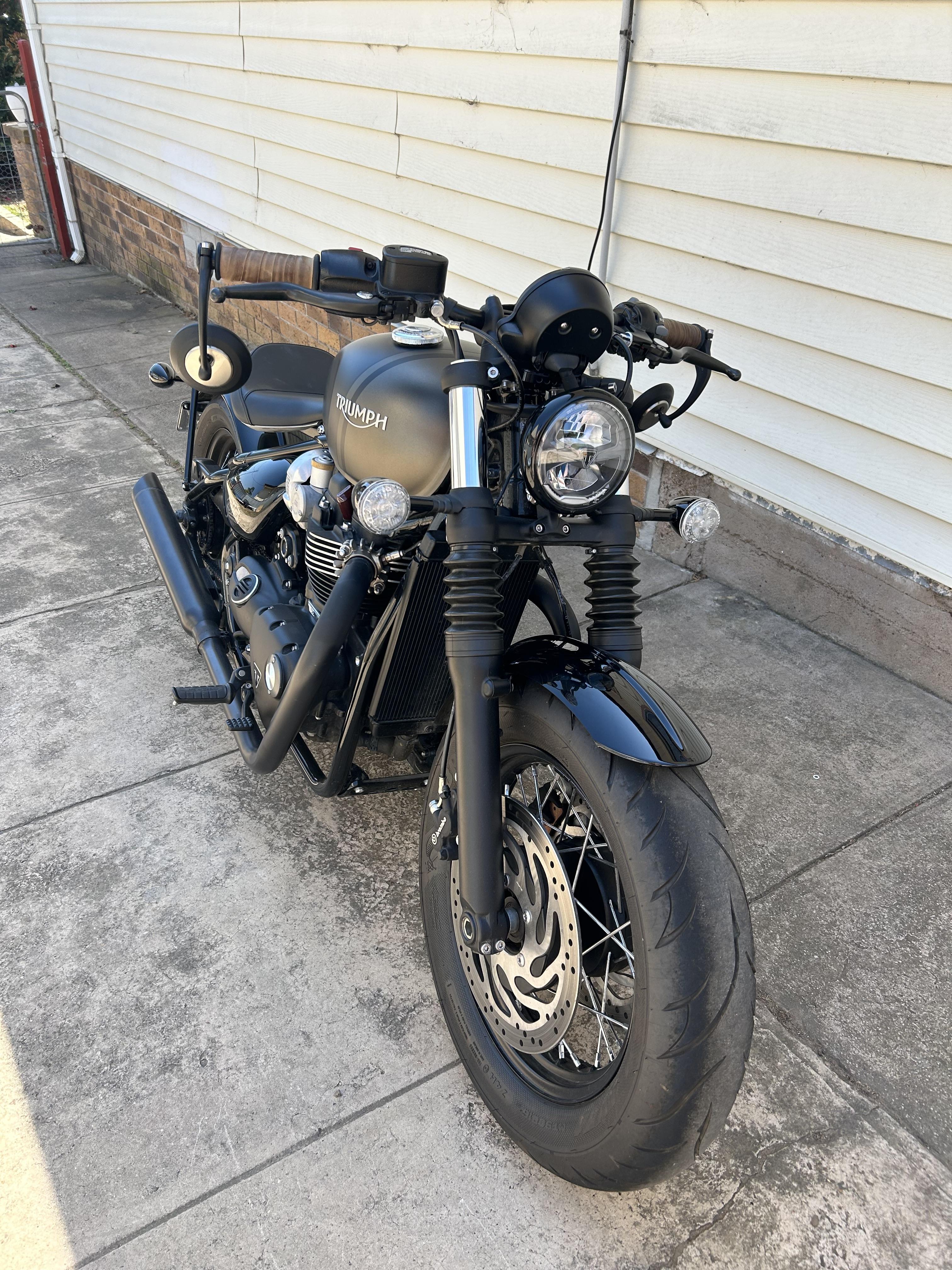 2021 TRIUMPH BONNEVILLE BOBBER ROAD