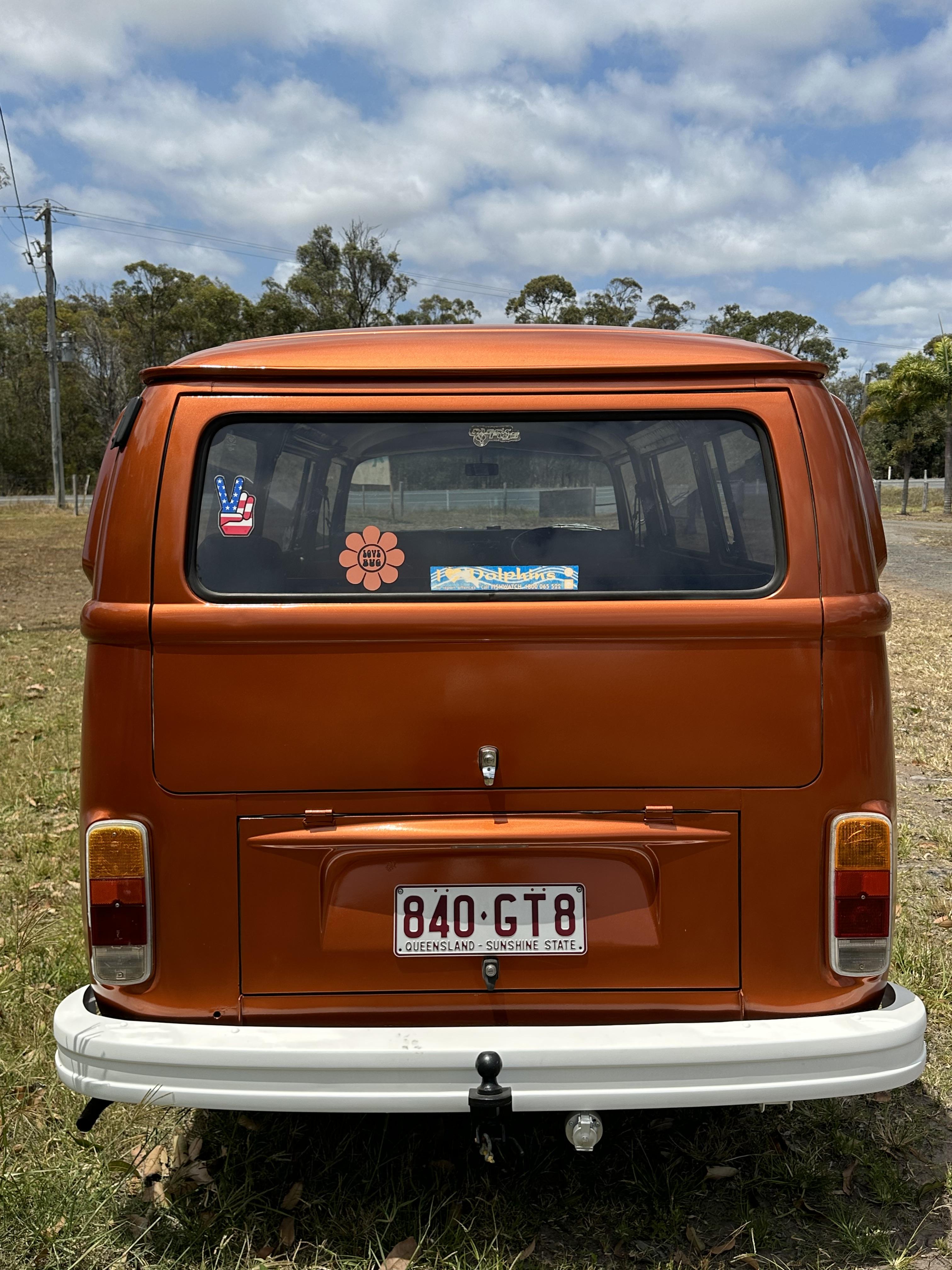 1973 VOLKSWAGEN KOMBI 4 SP MANUAL VAN