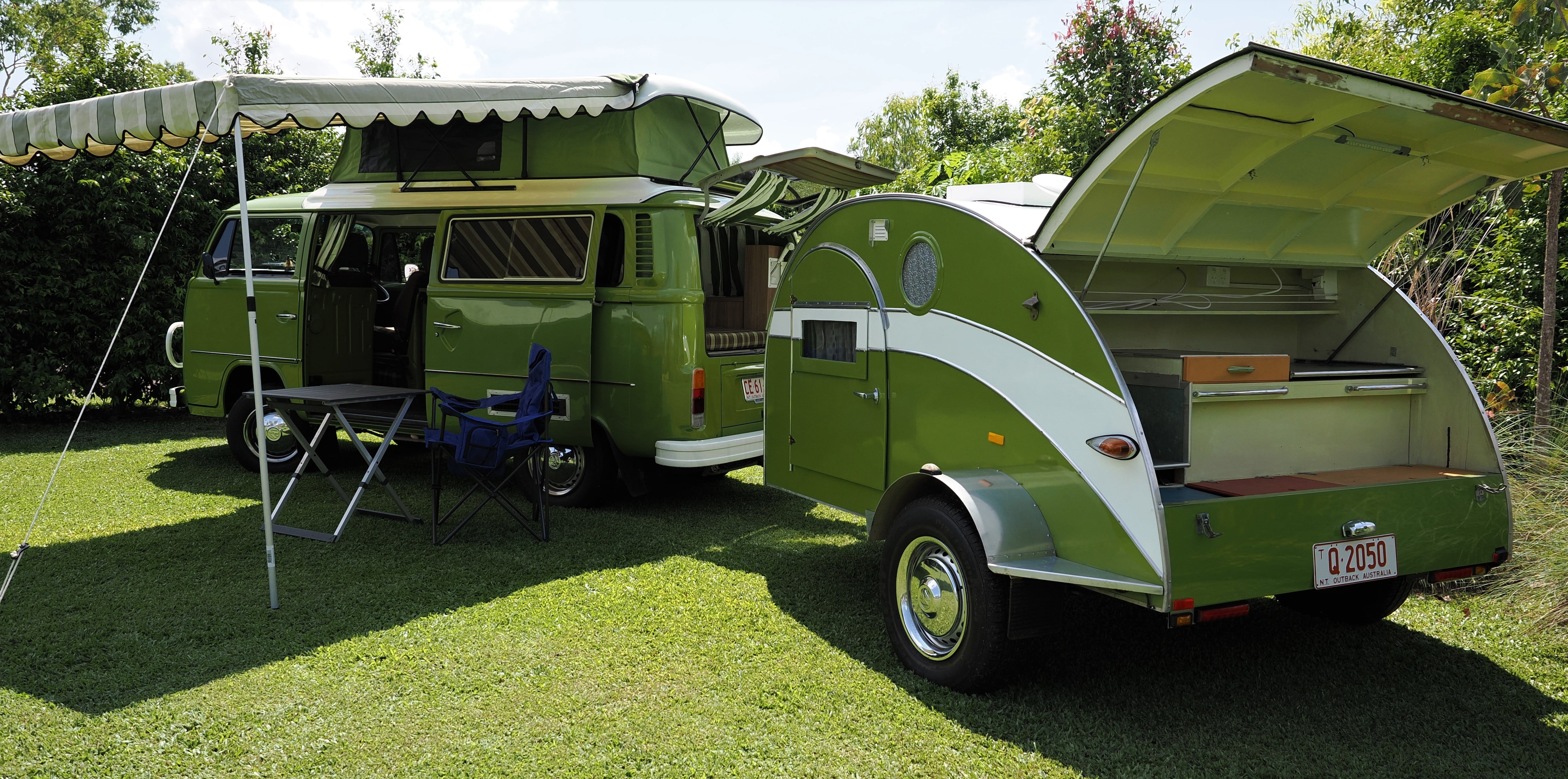 1977 VOLKSWAGEN KOMBI 4 SP MANUAL VAN