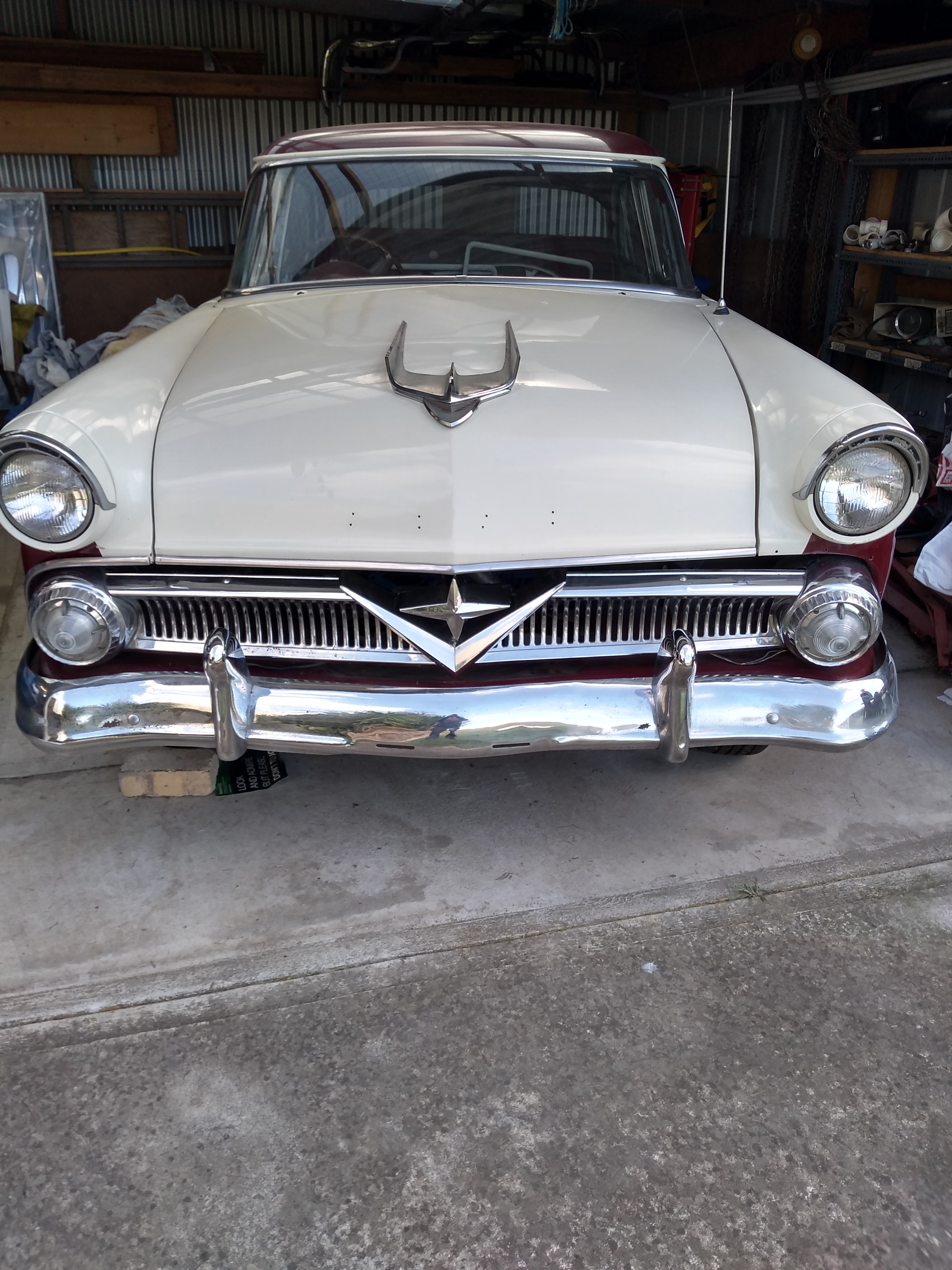 1958 FORD CUSTOMLINE SEDAN