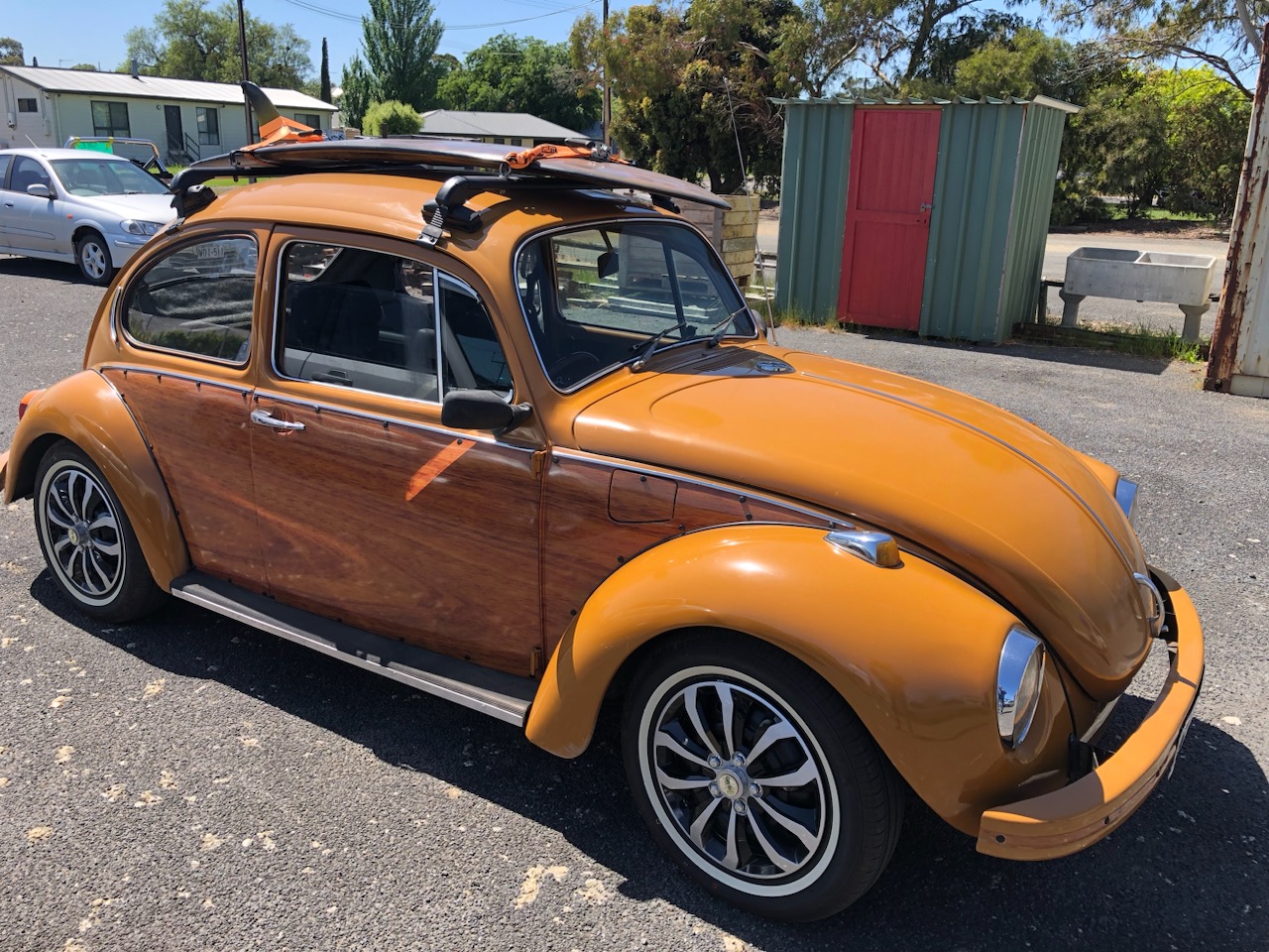 1972 VOLKSWAGEN 1600 SUPER BUG S 2D SEDAN