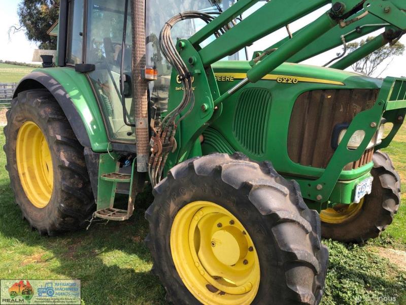 John Deere 6220 with Loader