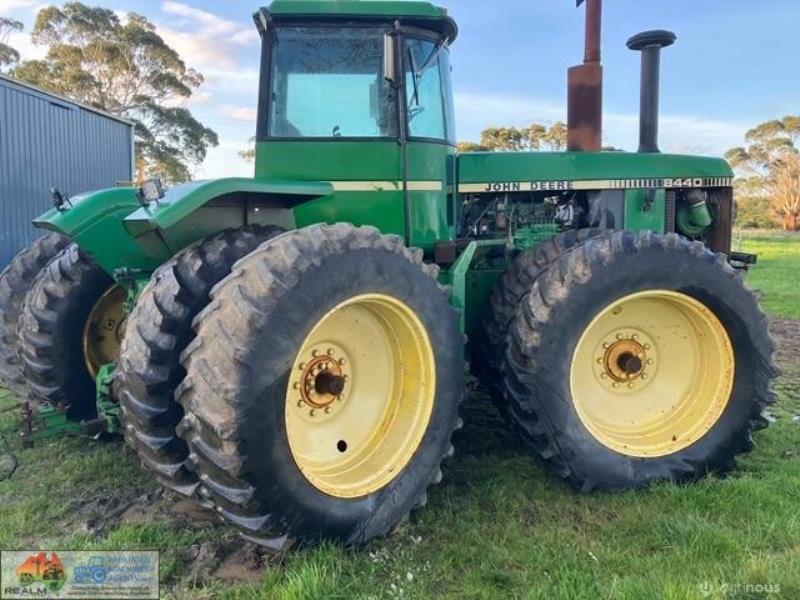 John Deere 8440 Tractor