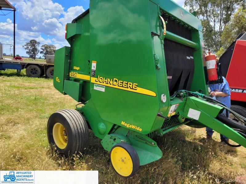 John Deere 557 Silage Special Round Baler