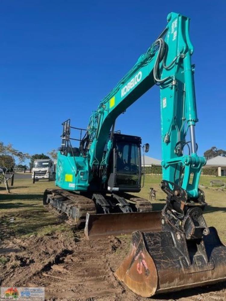 Kobelco 13.5T Excavator