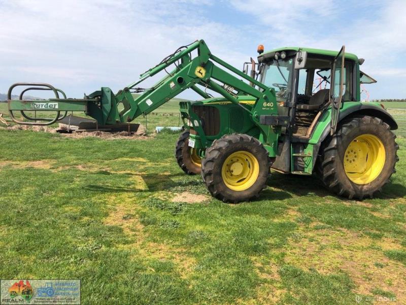 John Deere 6220 Tractor with Loader