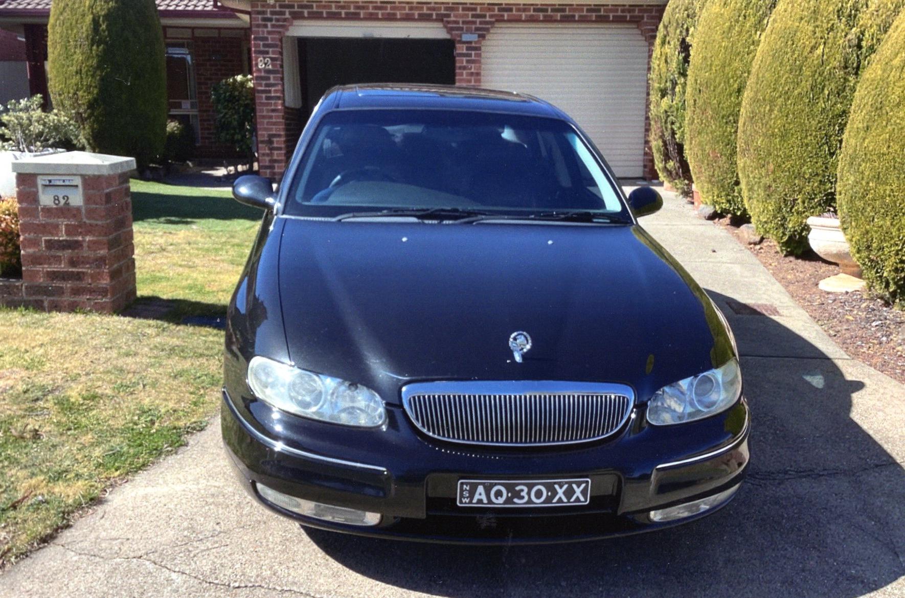 2002 HOLDEN STATESMAN WHII INTERNATIONAL SEDAN