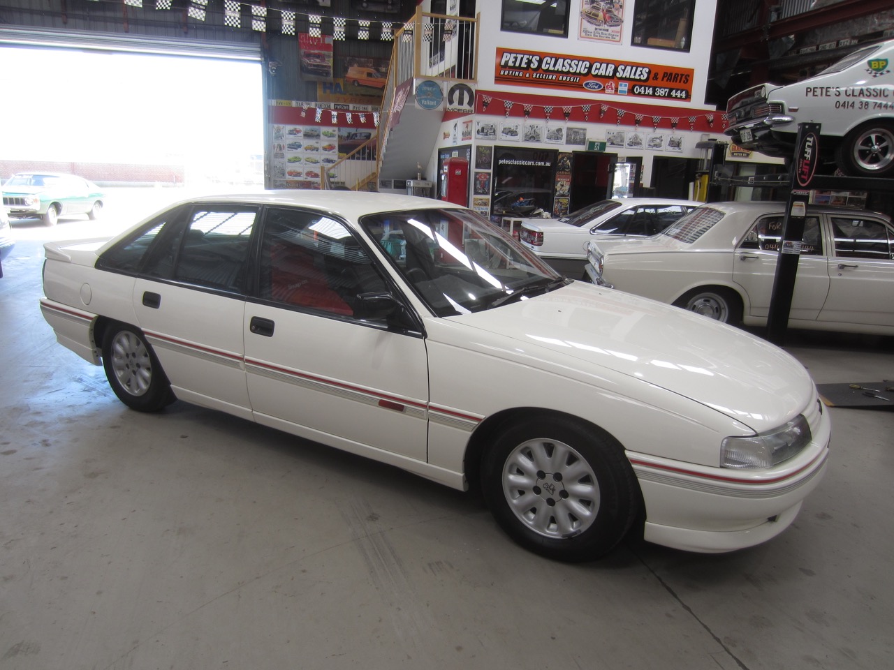 1991 HOLDEN COMMODORE VN SS SEDAN