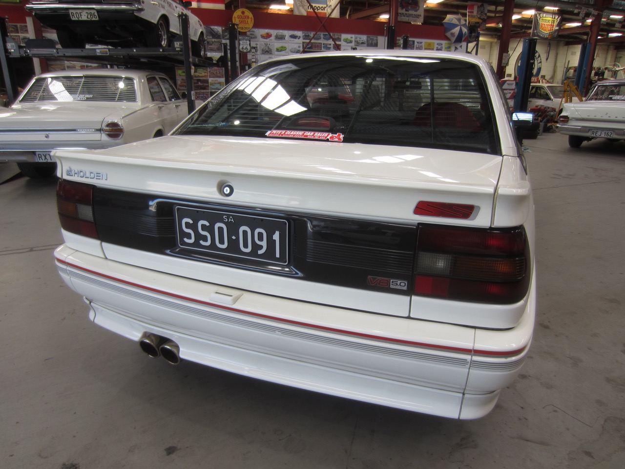 1991 HOLDEN COMMODORE VN SS SEDAN