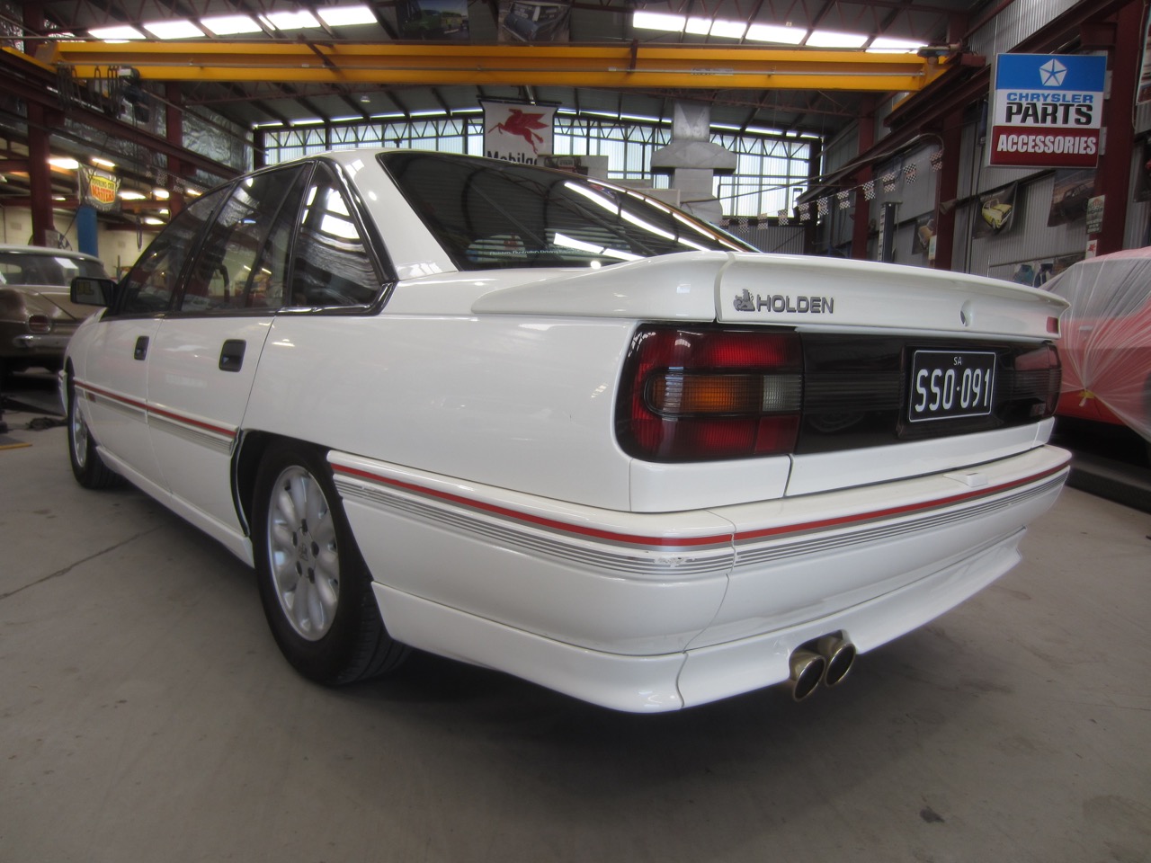 1991 HOLDEN COMMODORE VN SS SEDAN