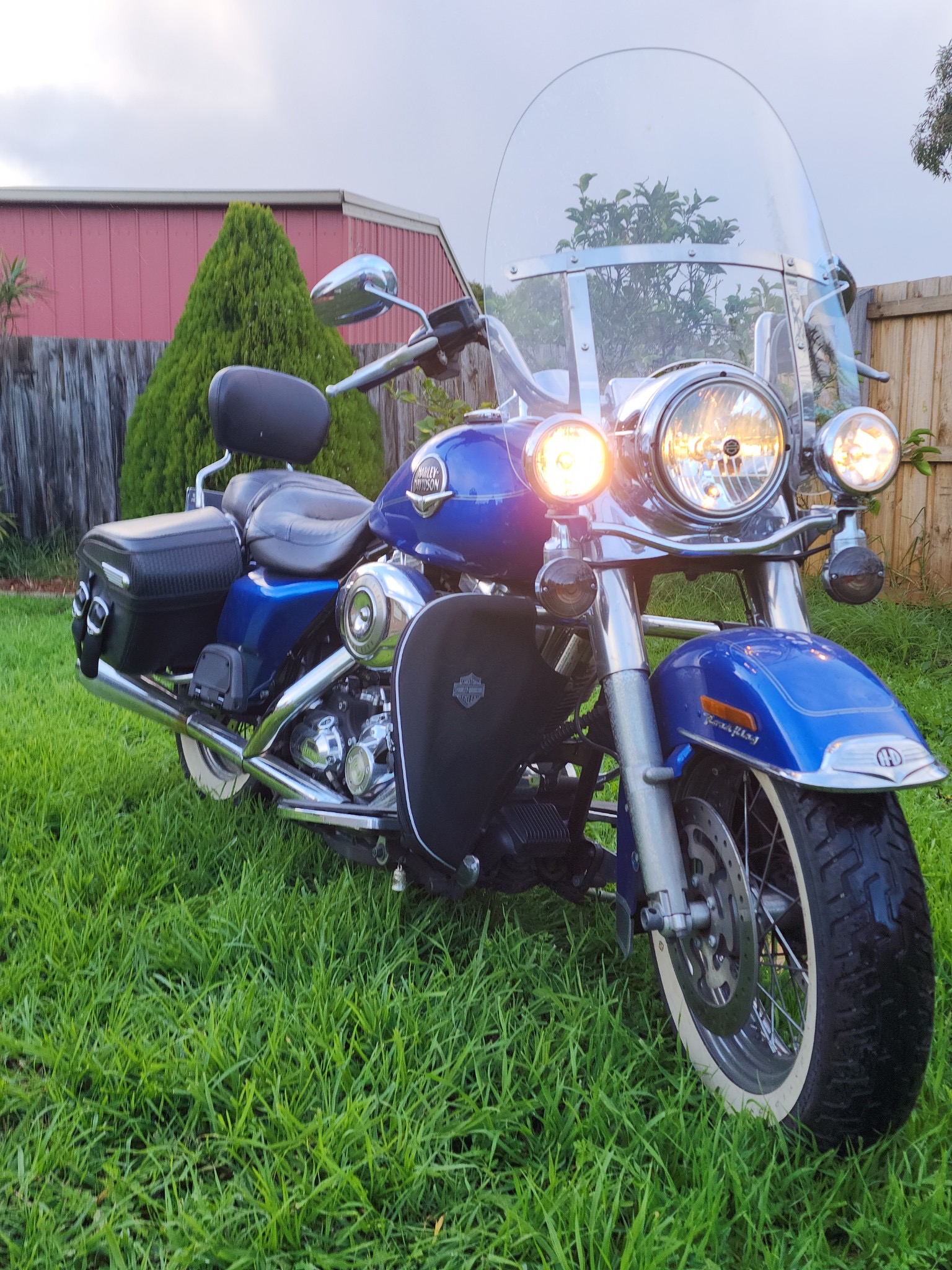 2008 HARLEY-DAVIDSON FLHRC ROAD KING CLASSIC CRUISER 