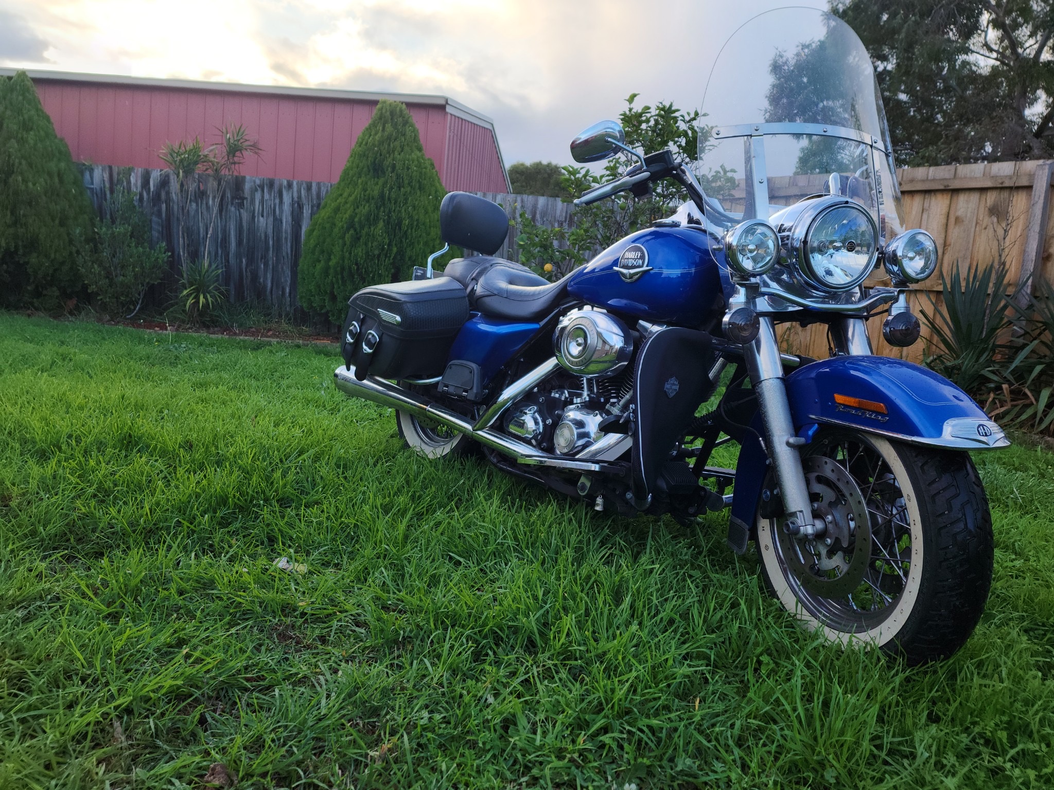 2008 HARLEY-DAVIDSON FLHRC ROAD KING CLASSIC CRUISER 