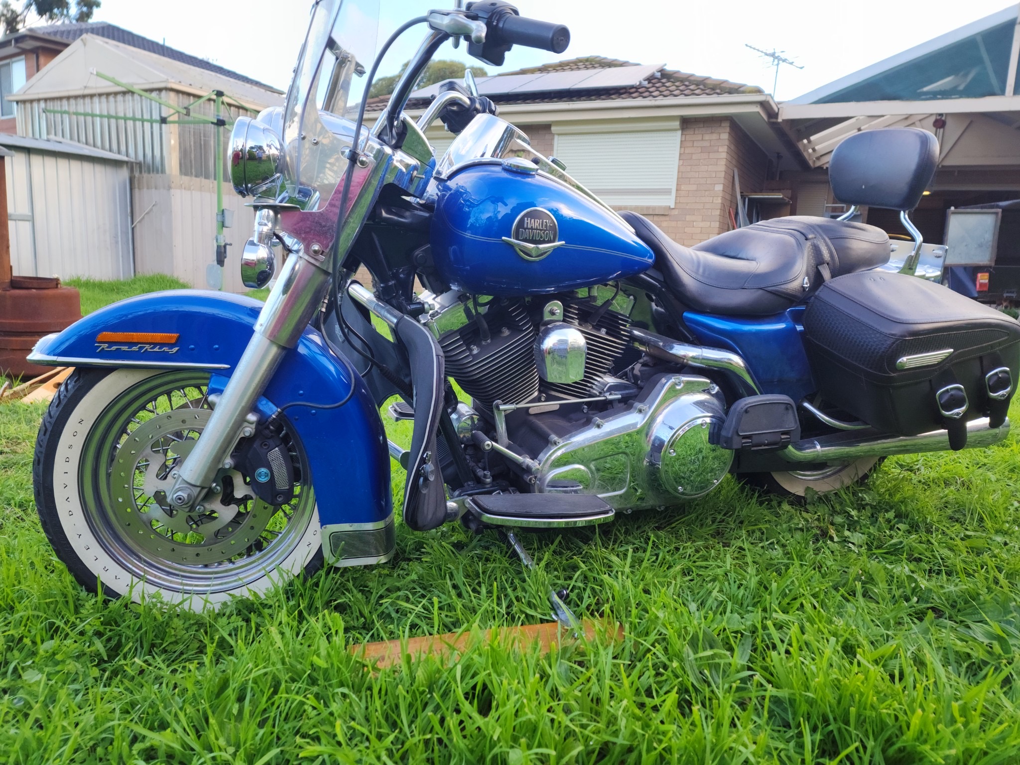 2008 HARLEY-DAVIDSON FLHRC ROAD KING CLASSIC CRUISER