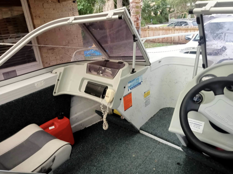 2005 QUINTREX 475 MY05 COAST RUNNER RUNABOUT