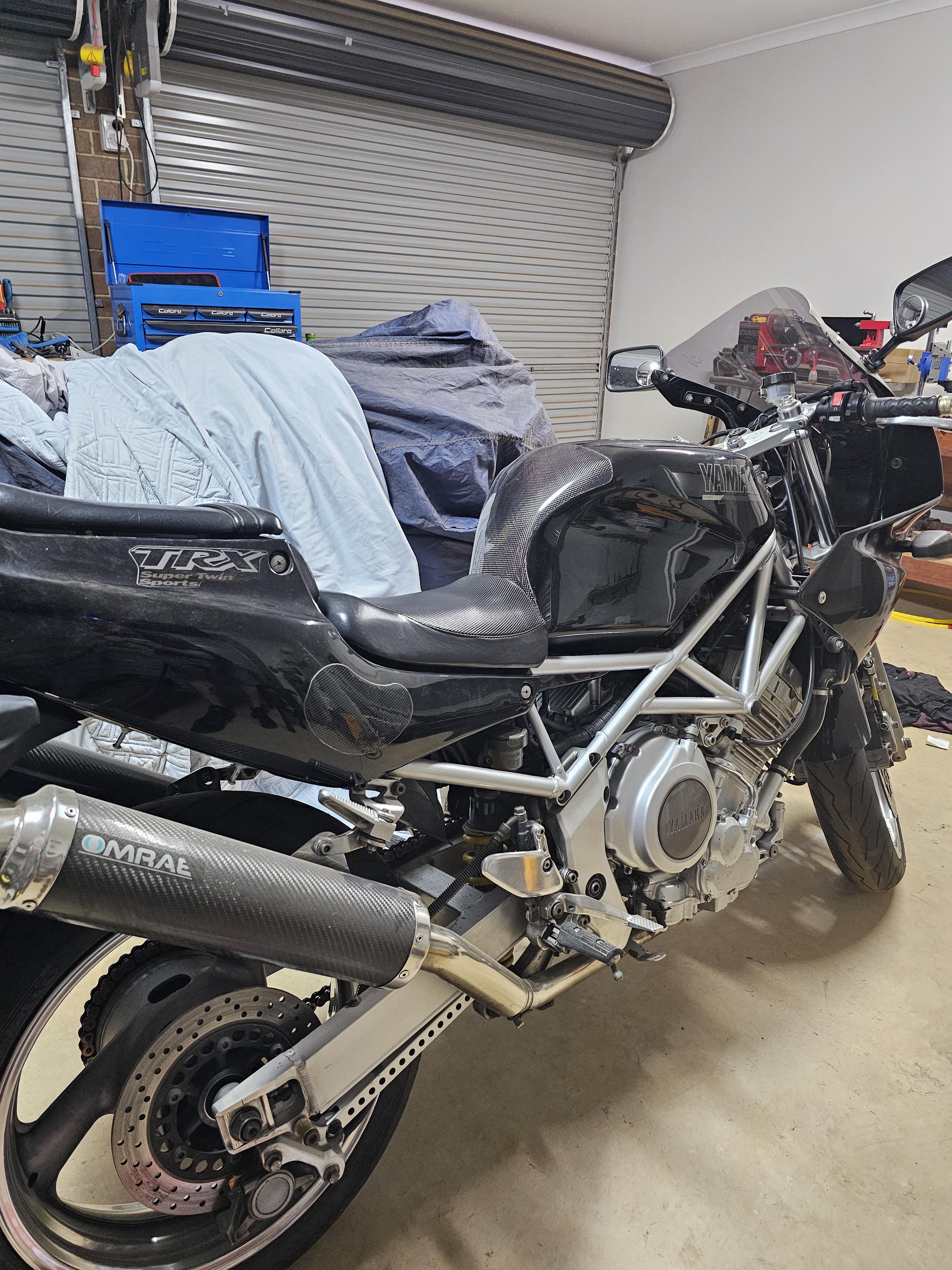 1999 YAMAHA TRX850 SPORTS
