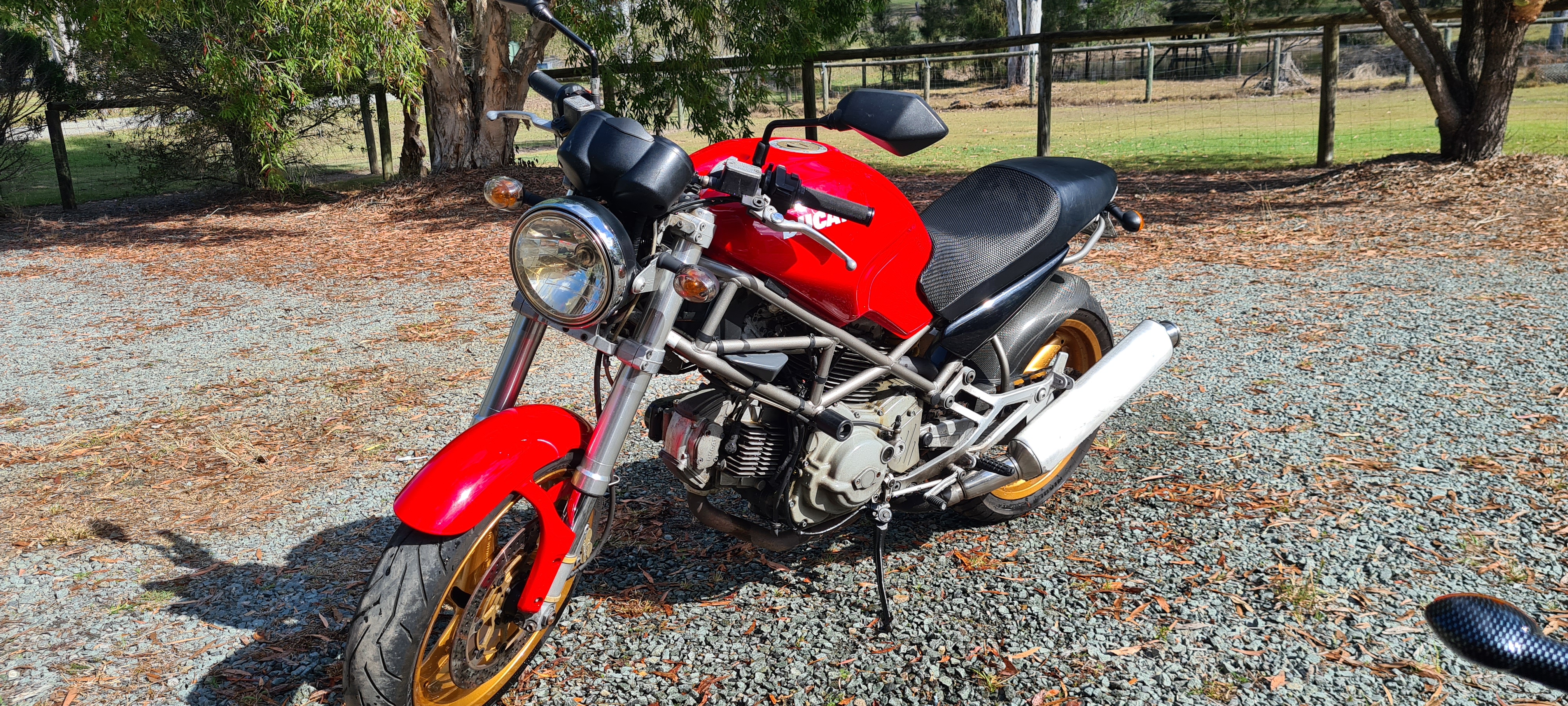 2000 DUCATI MONSTER 400 ROAD
