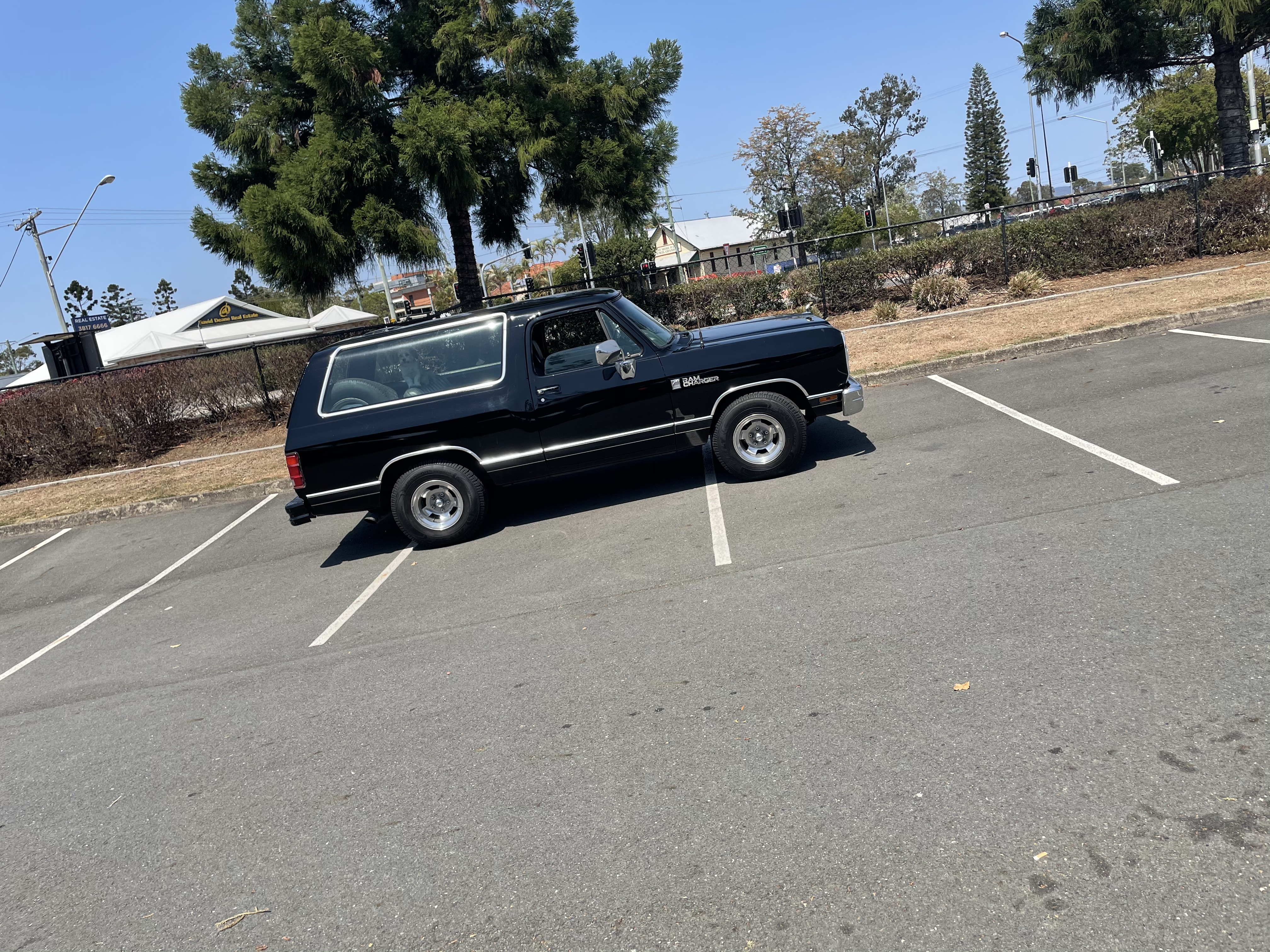 1988 DODGE RAMCHARGER VAN