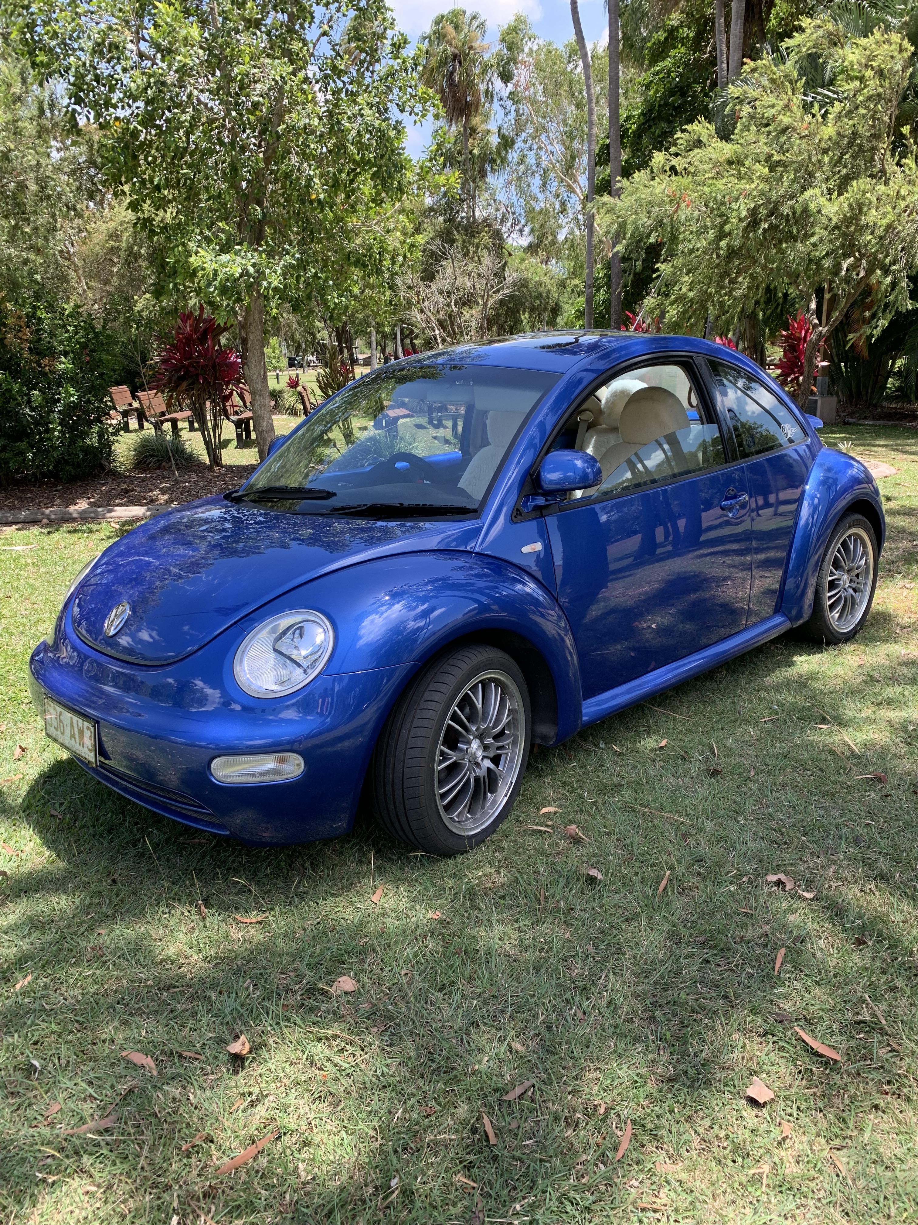 2001 VOLKSWAGEN BEETLE HATCHBACK