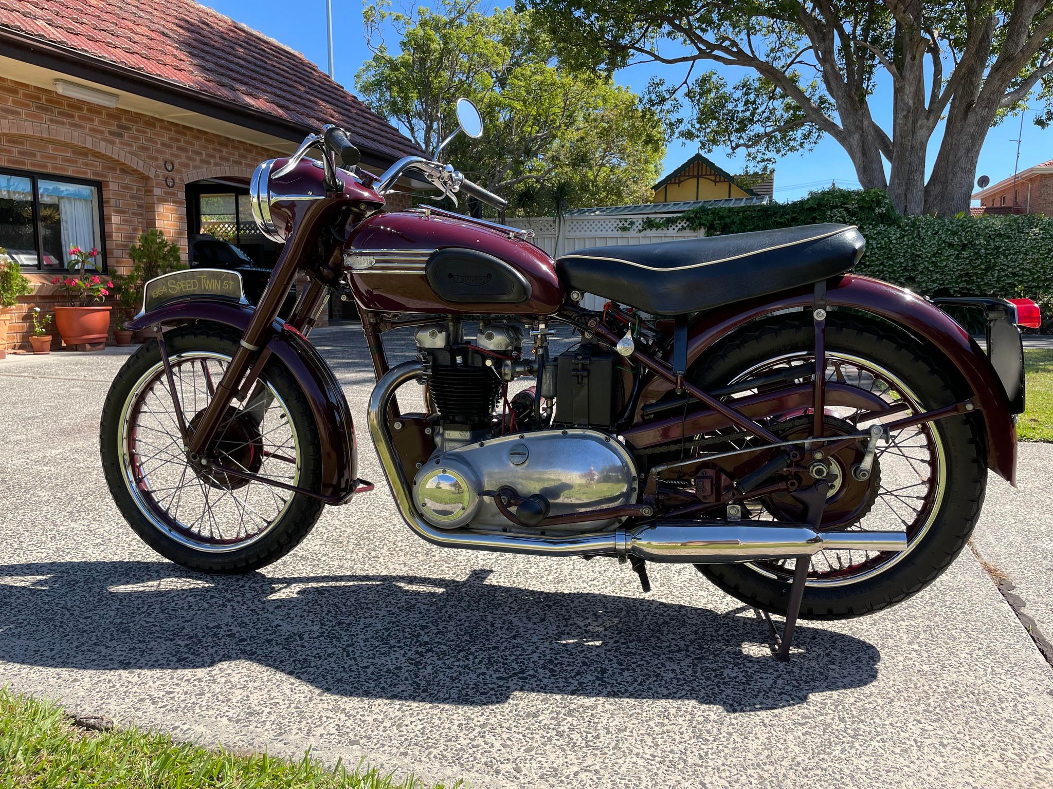 1954 TRIUMPH SPEED TWIN 5T ROAD