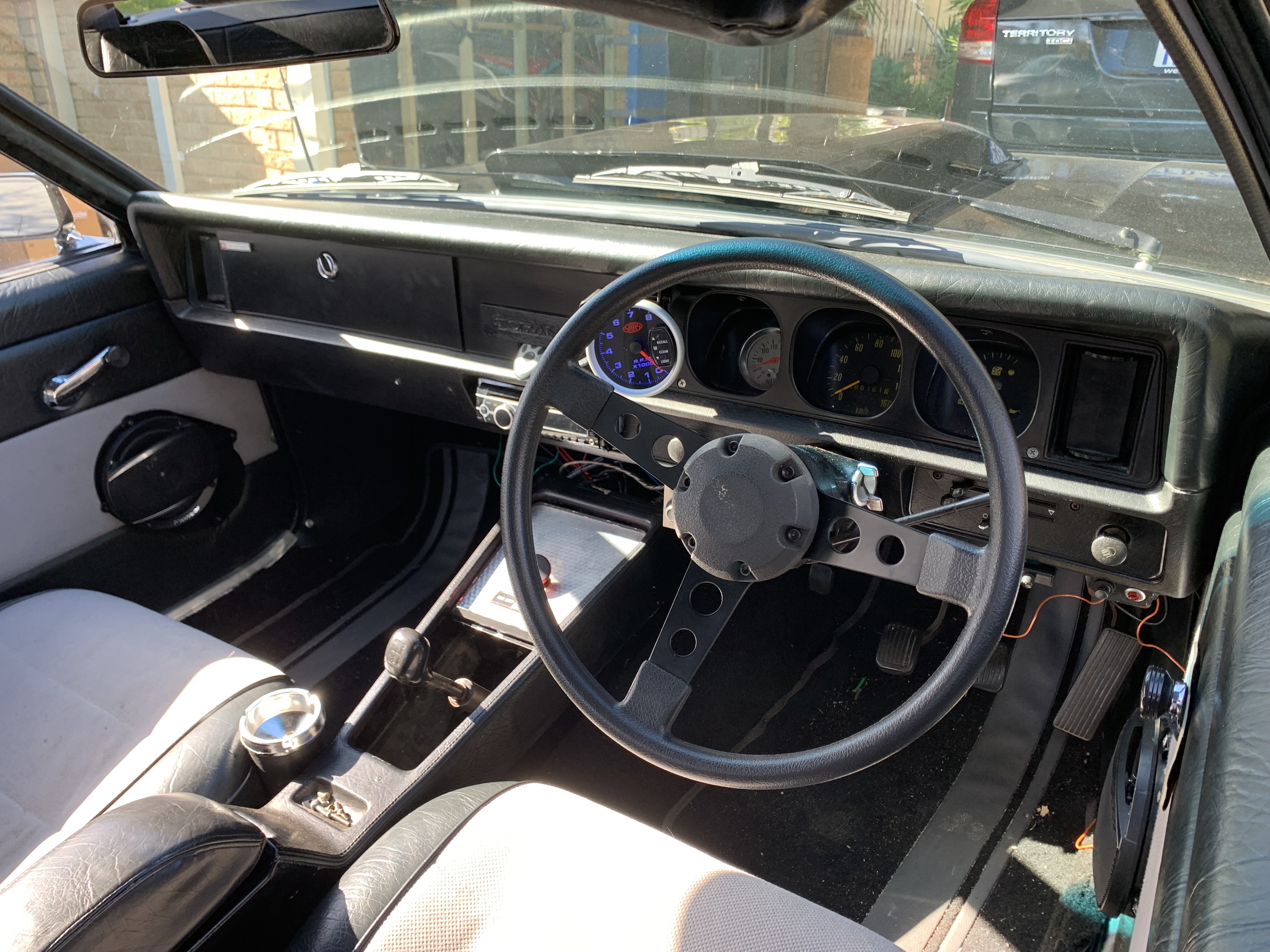 1977 HOLDEN TORANA LX SL/R 5000 A9X 4 SP MANUAL 4D SEDAN