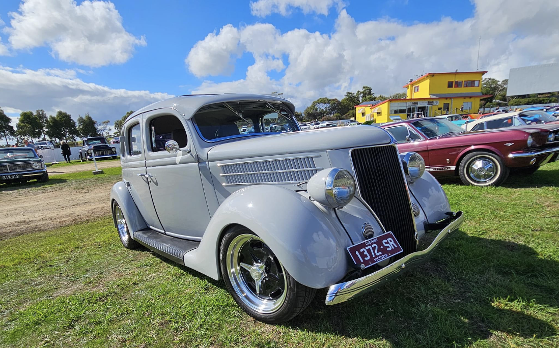 1936 FORD HOT ROD