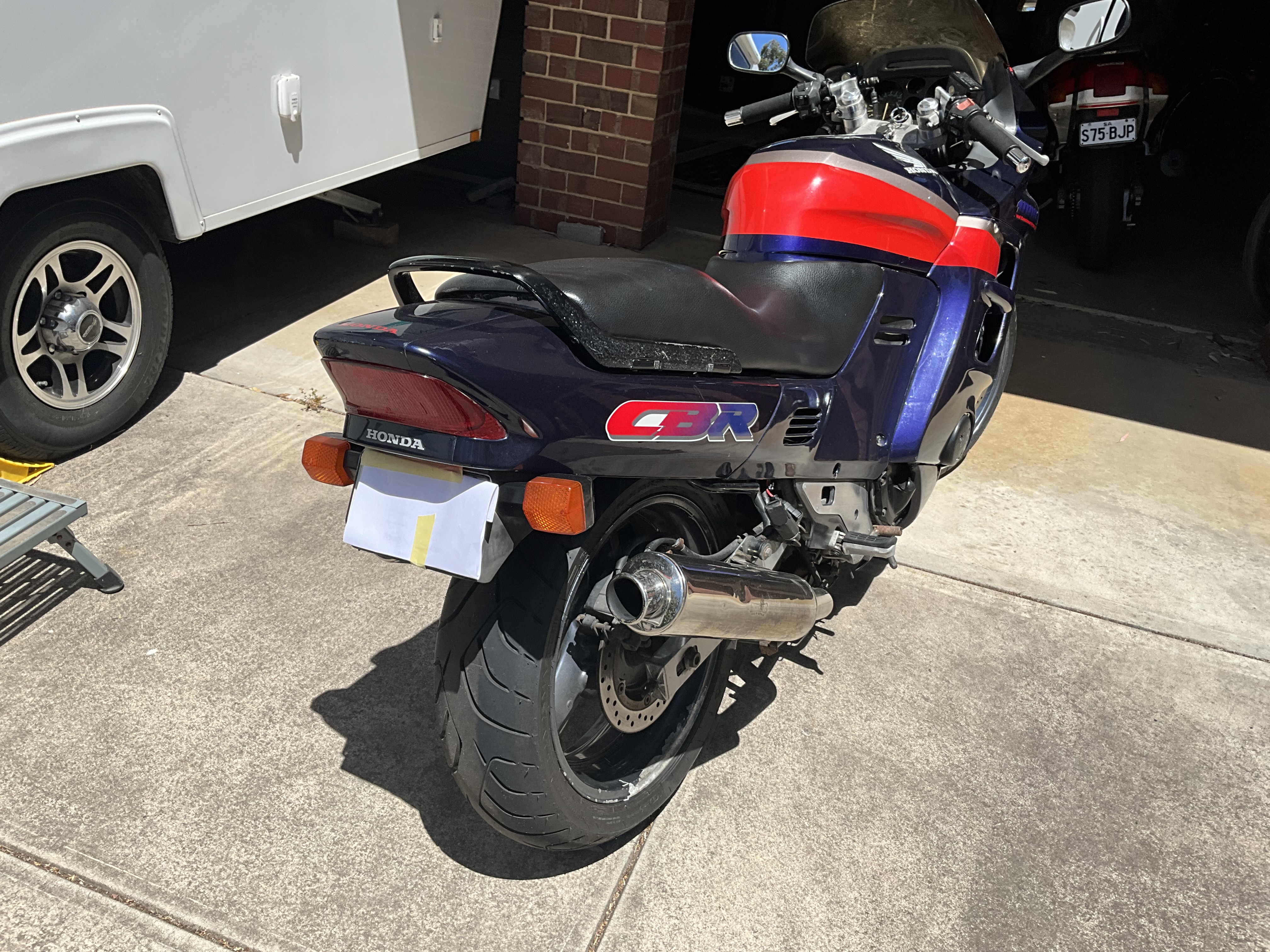 1993 HONDA CBR1000F ROAD